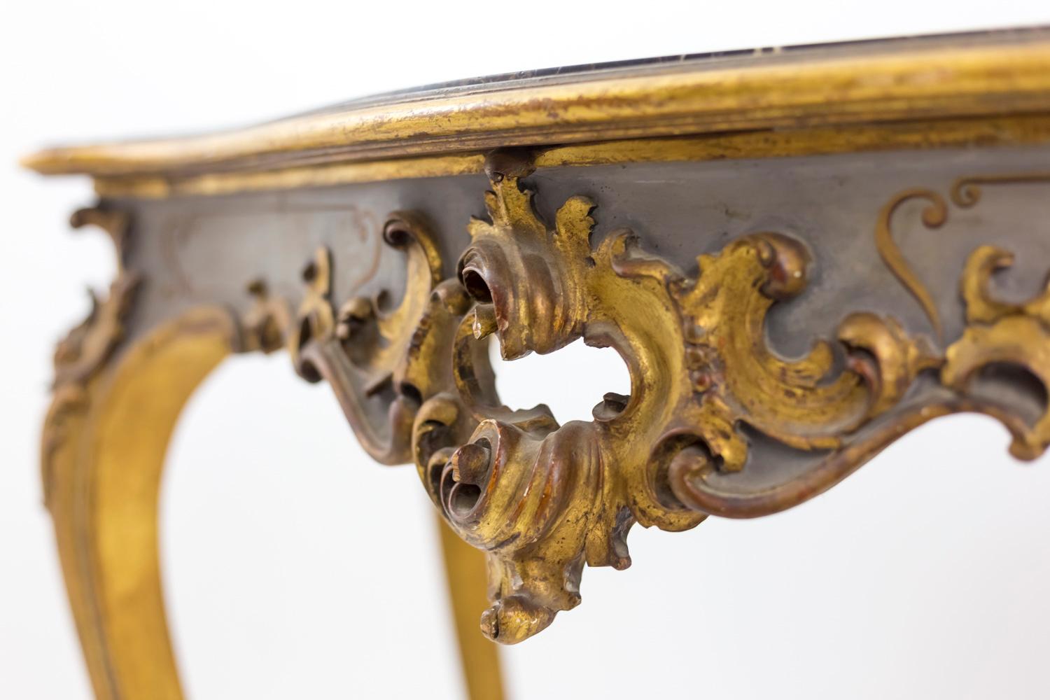 Louis XV Style Console in Grey Lacquered and Giltwood, Late 19th Century 1