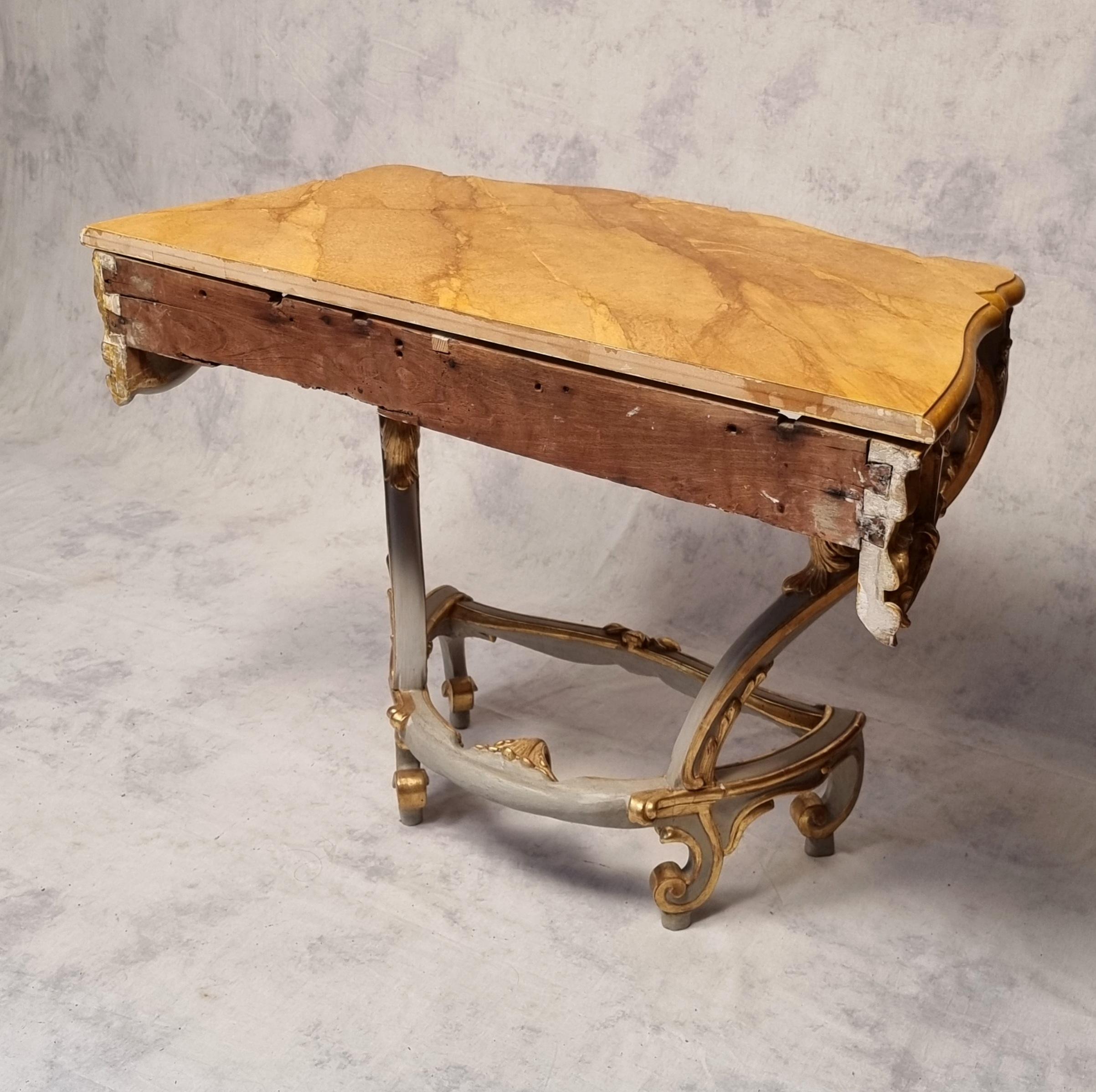 Louis XV Style Console on Four Legs, Lacquered Wood, 19th C In Good Condition For Sale In SAINT-OUEN-SUR-SEINE, FR