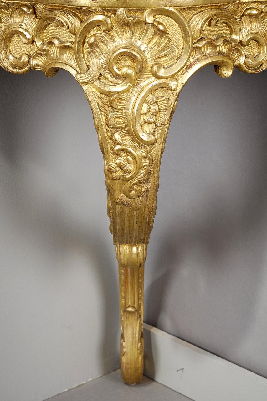 Louis XV style corner console in gilded wood and Breche marble top, 19th century For Sale 1