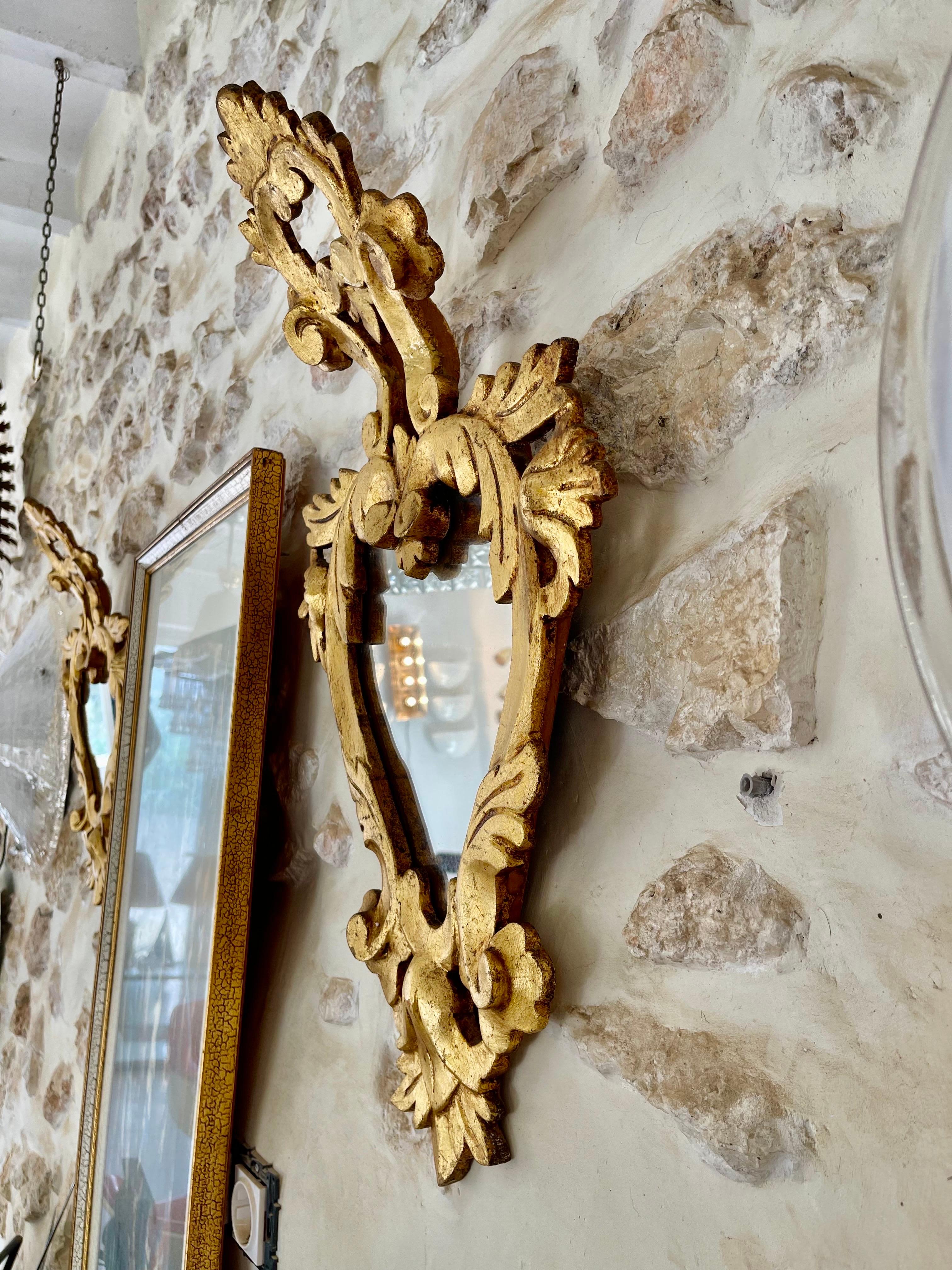 Louis XV style cornucopia mirror in wood and gilding, Spain 1950s en vente 4