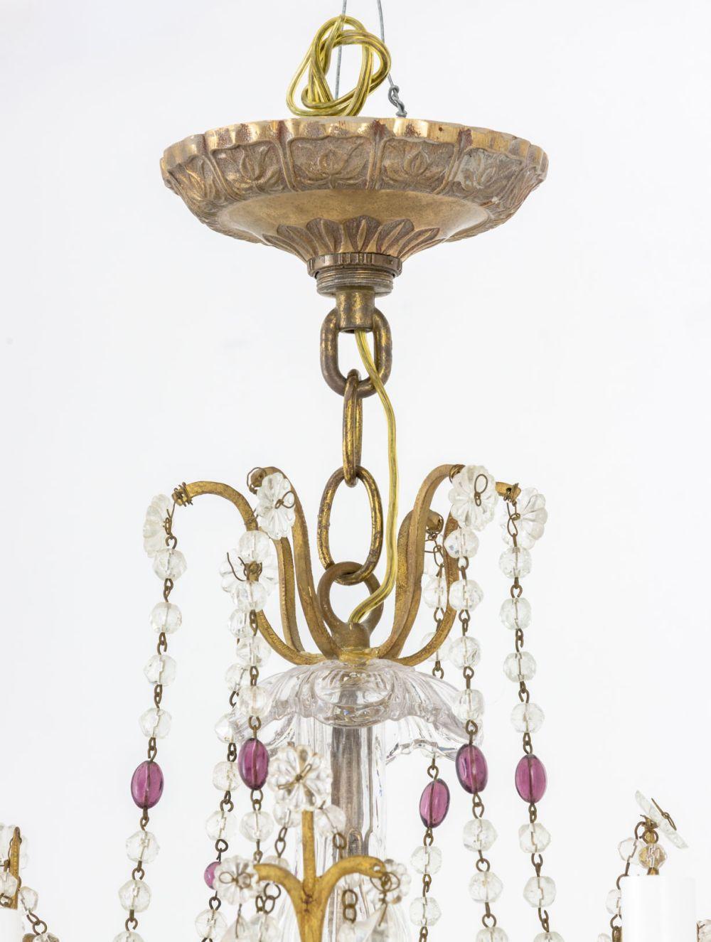 Lustre de princesse suspendu en cristal de style Louis XV, avec trois lumières en forme de chandelier. 20