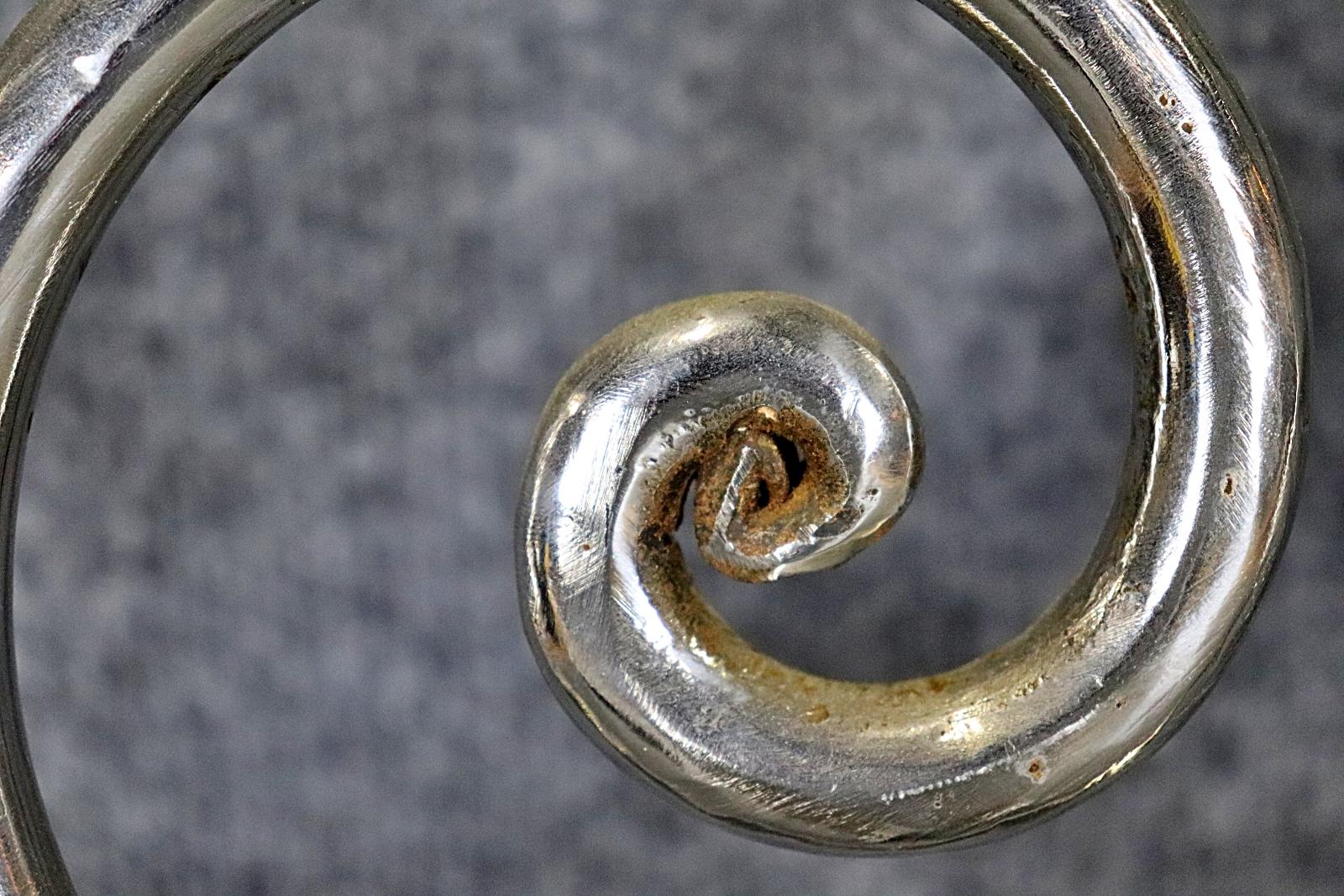 Testiera king size in acciaio e ottone in stile Luigi XV, realizzata su misura, stile Vesey in vendita 1