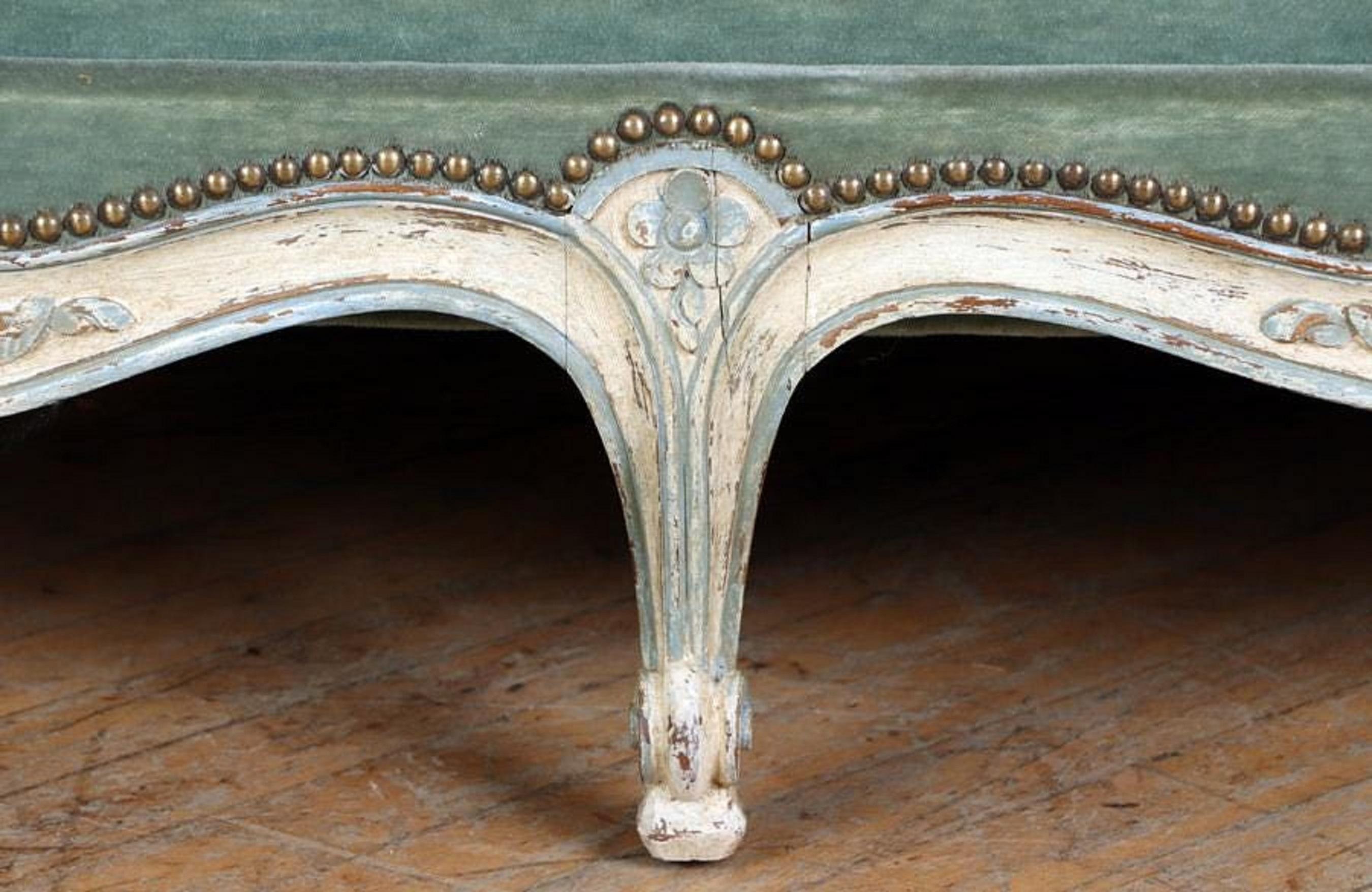 Carved Louis XV Style Daybed For Sale