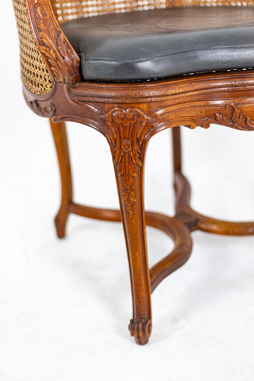 Louis XV Style Desk Chair in Beech, circa 1900s In Fair Condition For Sale In Saint-Ouen, FR