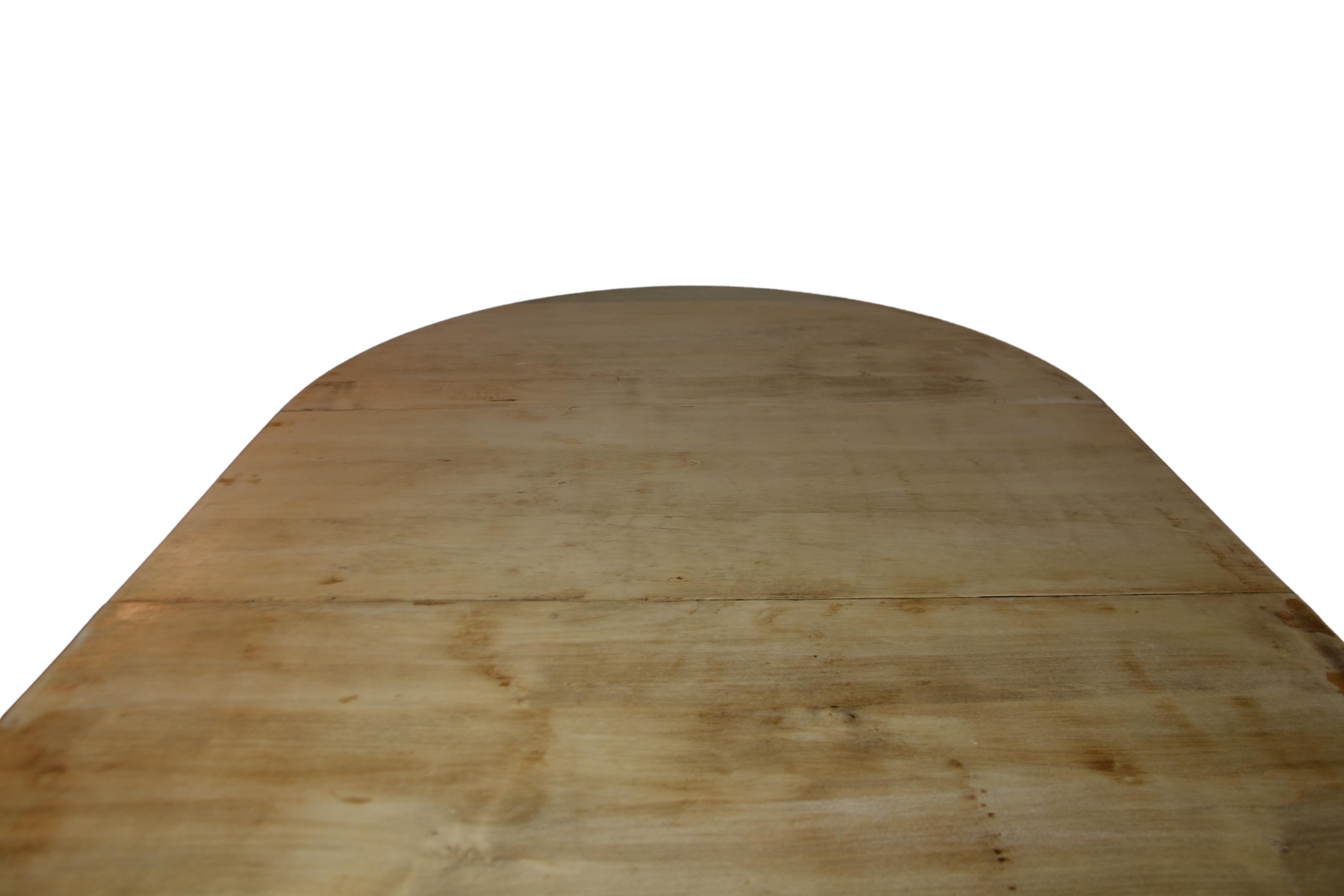 Louis XV Style Dining Table In Good Condition In Pomona, CA