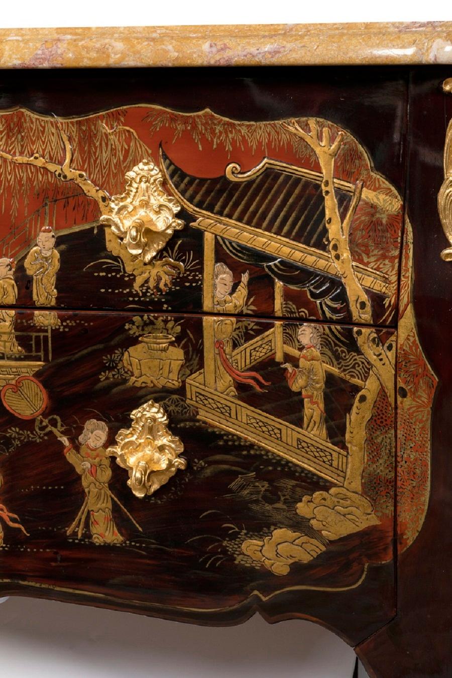 Louis XV Style Drawer Commode, Chinese Style Lacquer, 1950s In Good Condition In Saint-Ouen, FR
