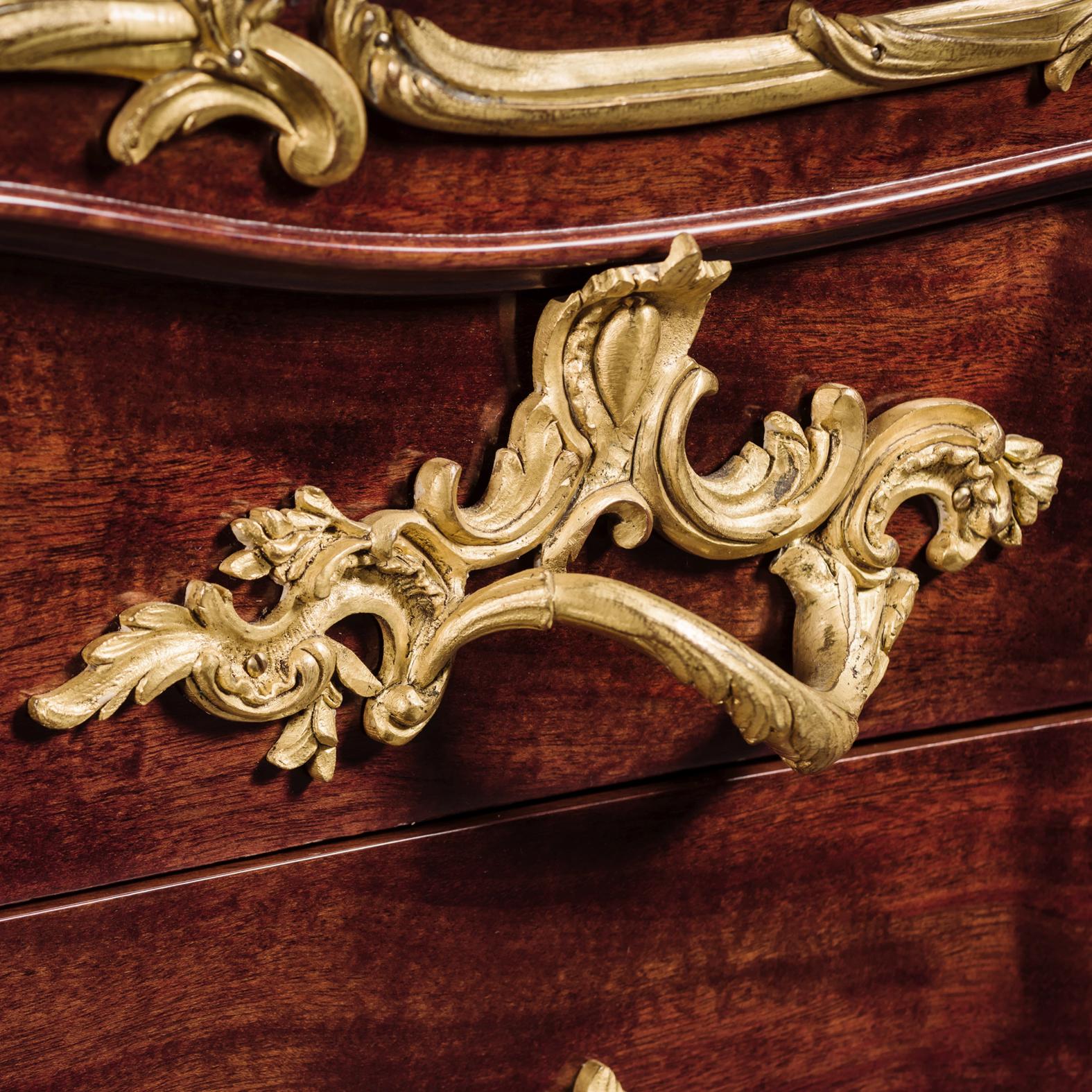 Louis XV Style Dressing Table Attributed to François Linke. French, circa 1910 In Good Condition For Sale In Brighton, West Sussex