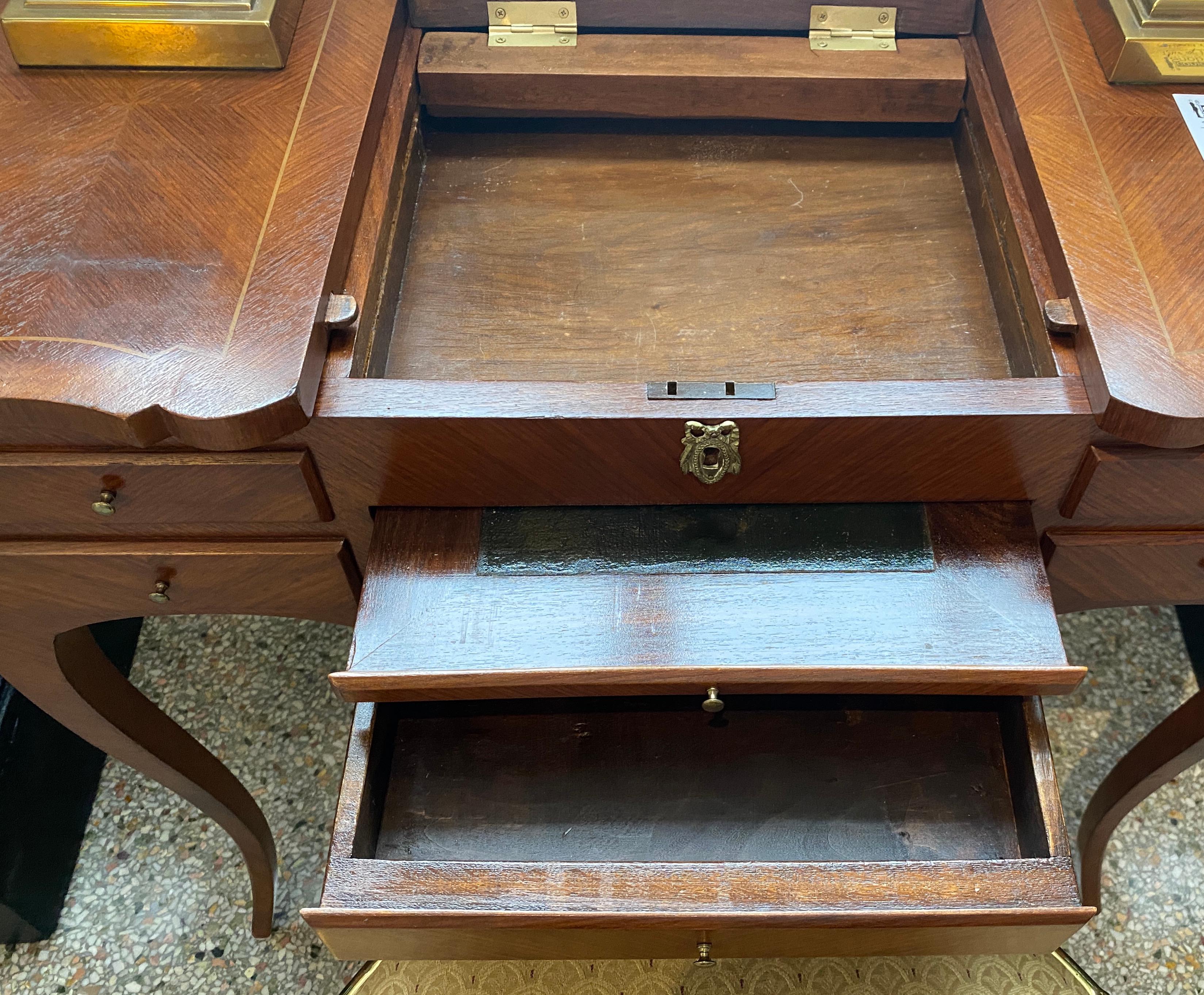 20th Century Louis XV Style Dressing Table For Sale