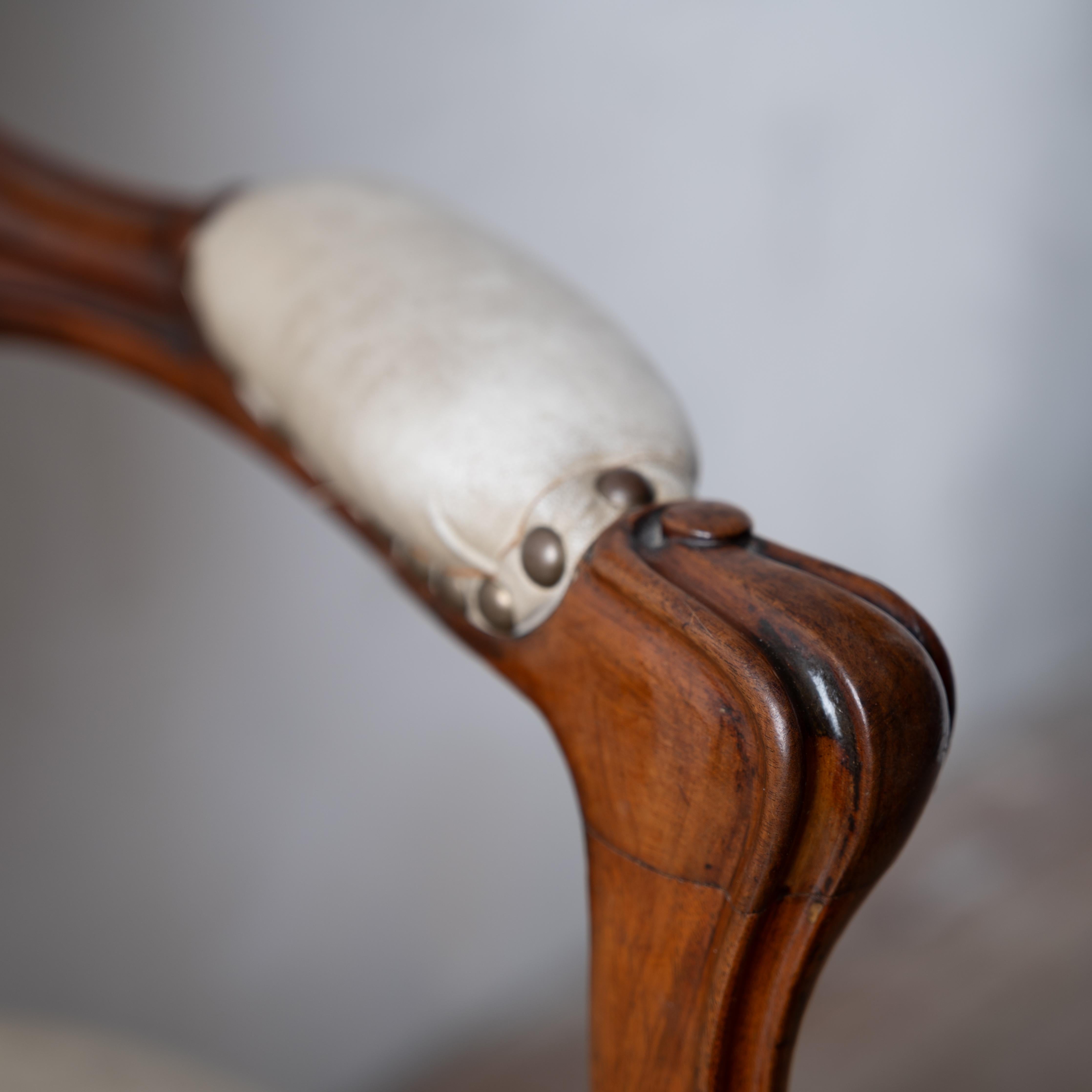 Louis XV Style Fauteuil in Leather, 19th Century For Sale 8