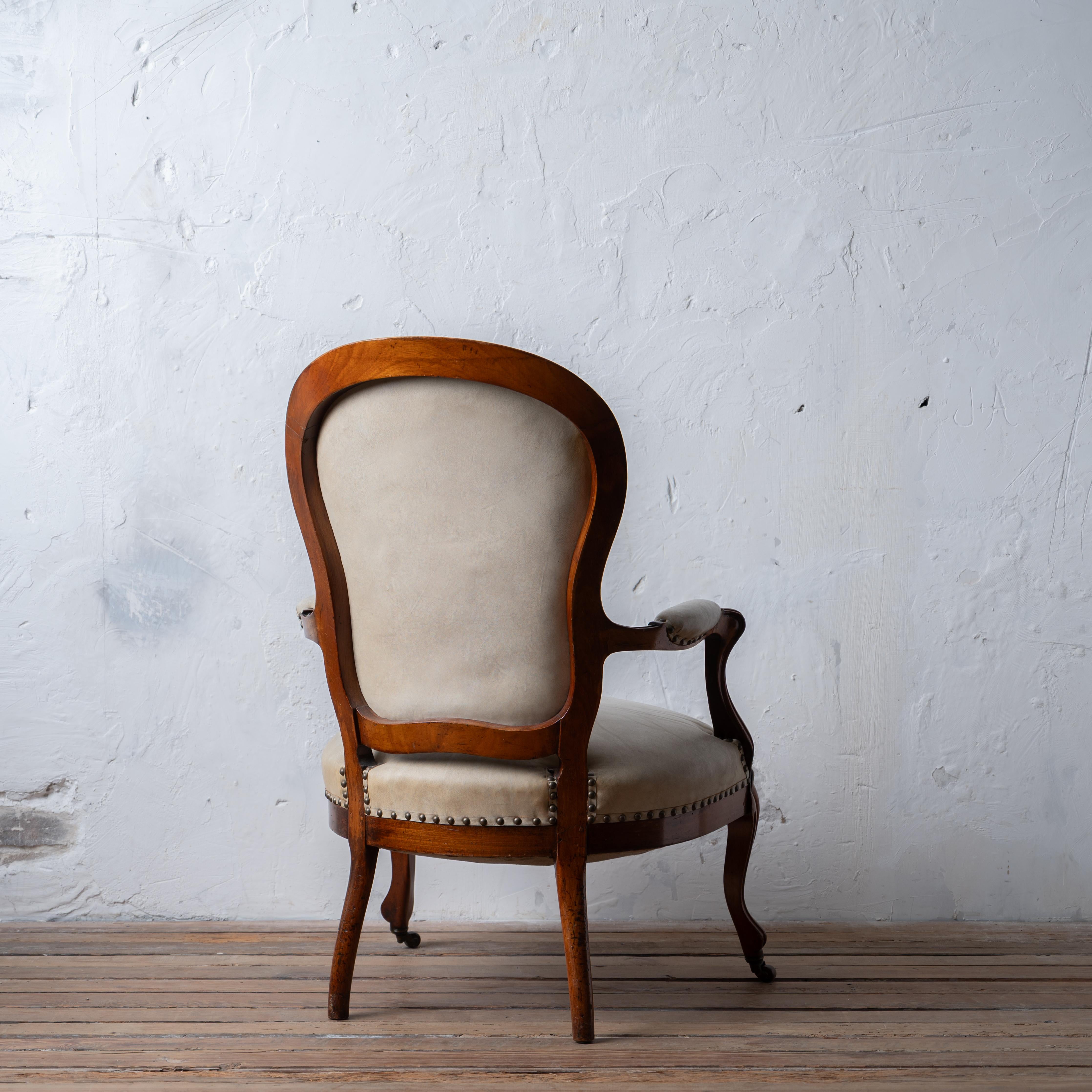 Louis XV Style Fauteuil in Leather, 19th Century For Sale 2