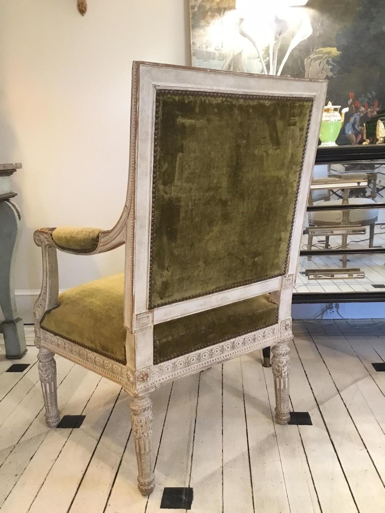 Fauteuils de style Louis XV inspirés du mobilier de Marie-Antoinette en vente 8