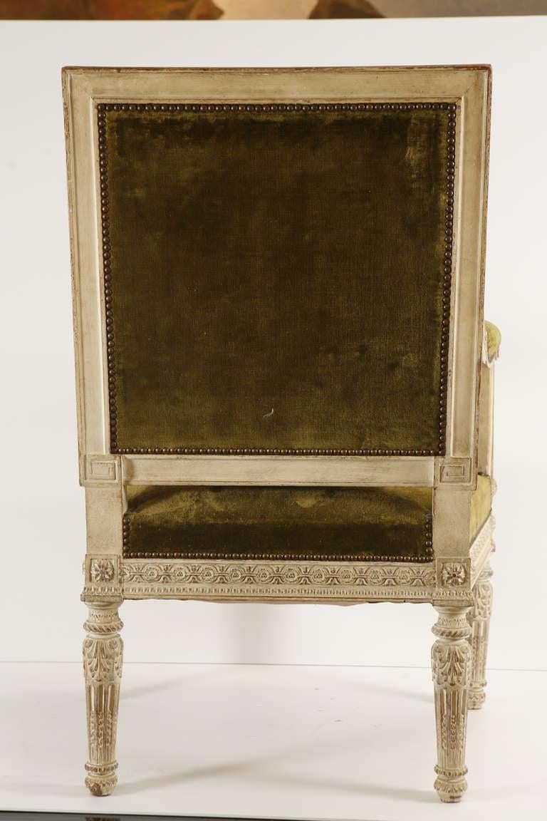 Bois Fauteuils de style Louis XV inspirés du mobilier de Marie-Antoinette en vente