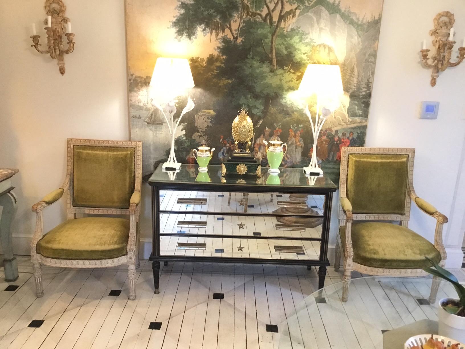 Fauteuils de style Louis XV inspirés du mobilier de Marie-Antoinette en vente 2