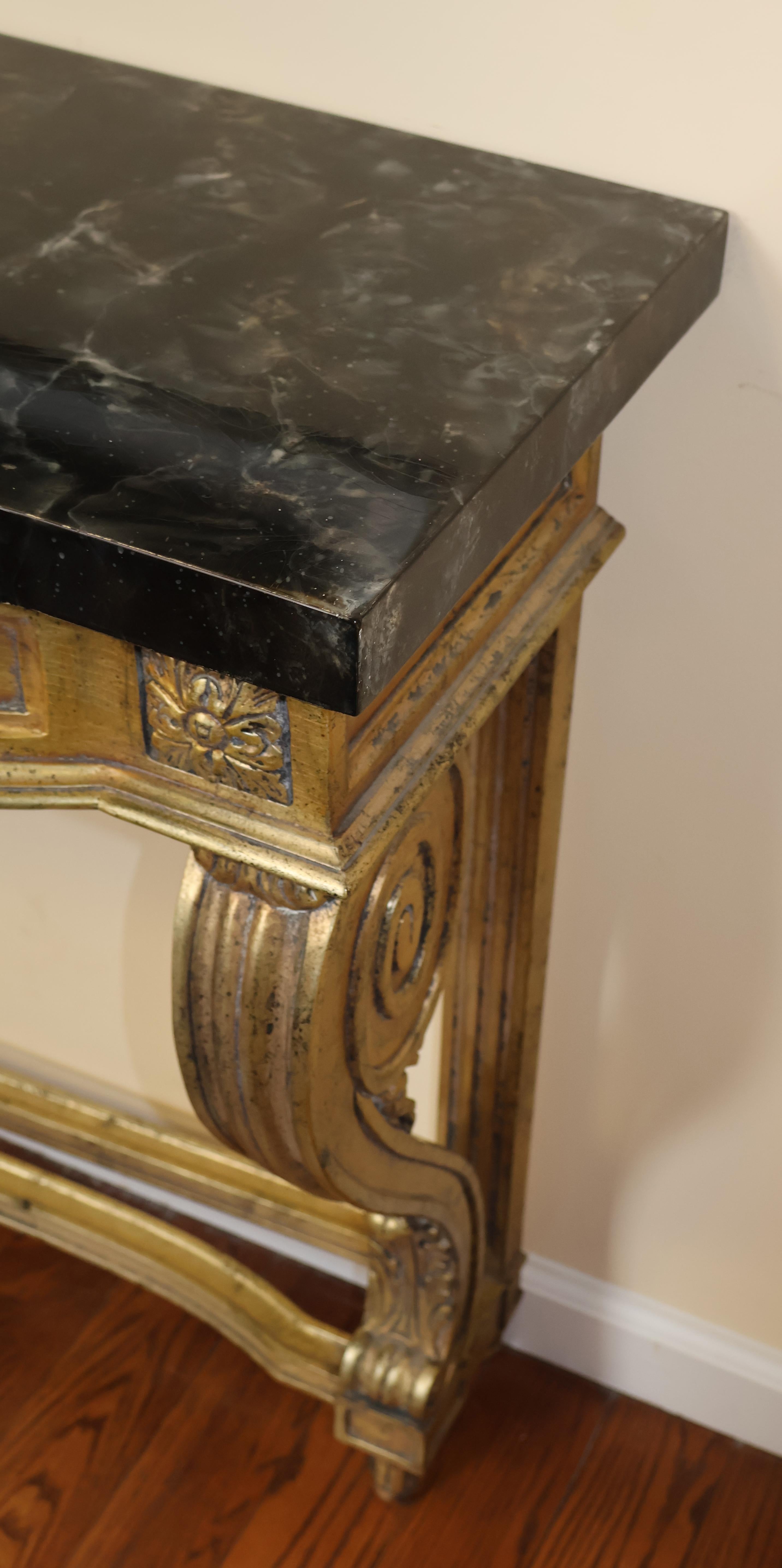 Louis XV Stil Faux Marmor Gold Konsolentisch zugeschrieben Maison Jansen im Angebot 3