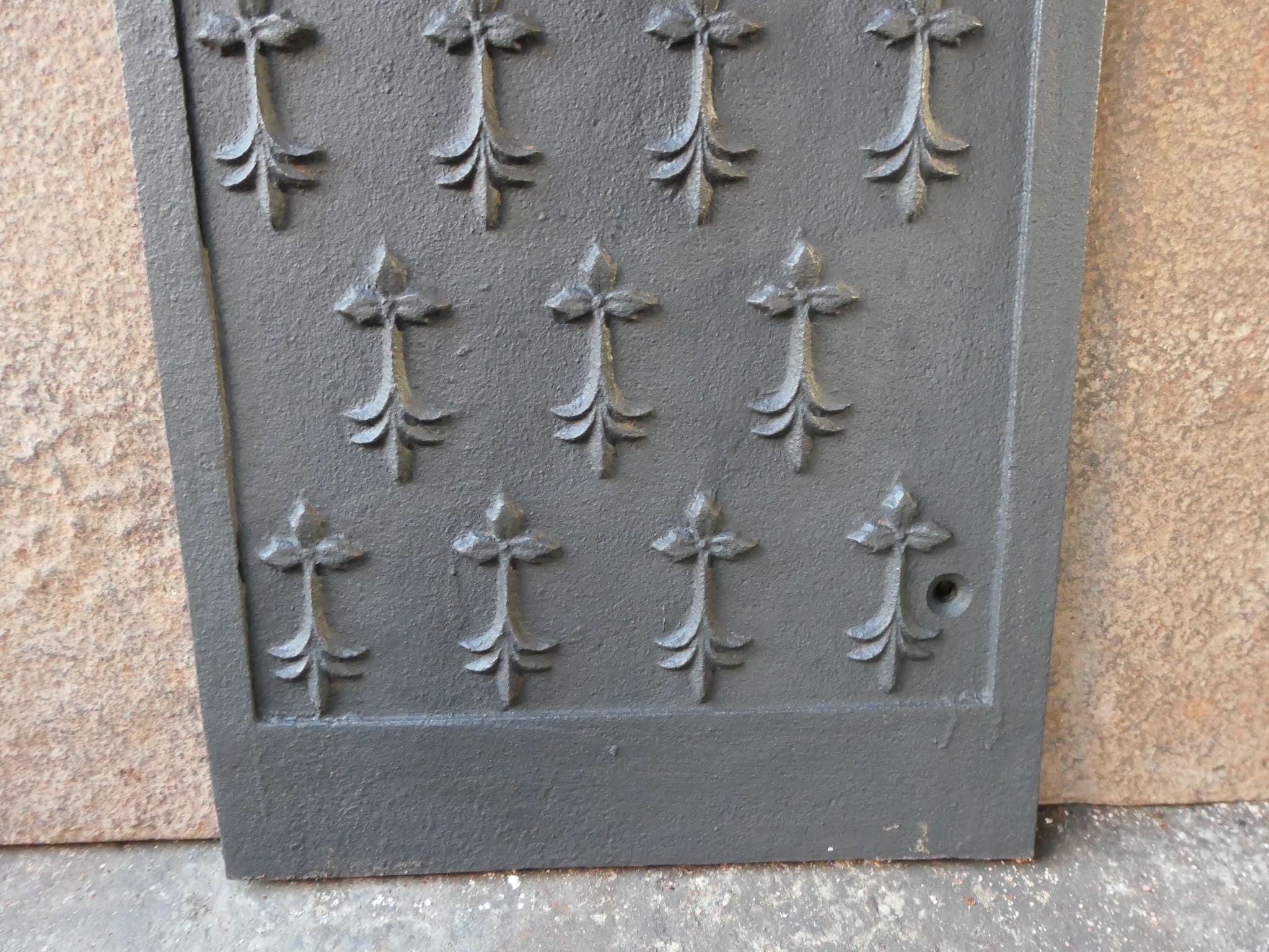 Iron Louis XV Style Fireback / Backsplash, 20th Century For Sale