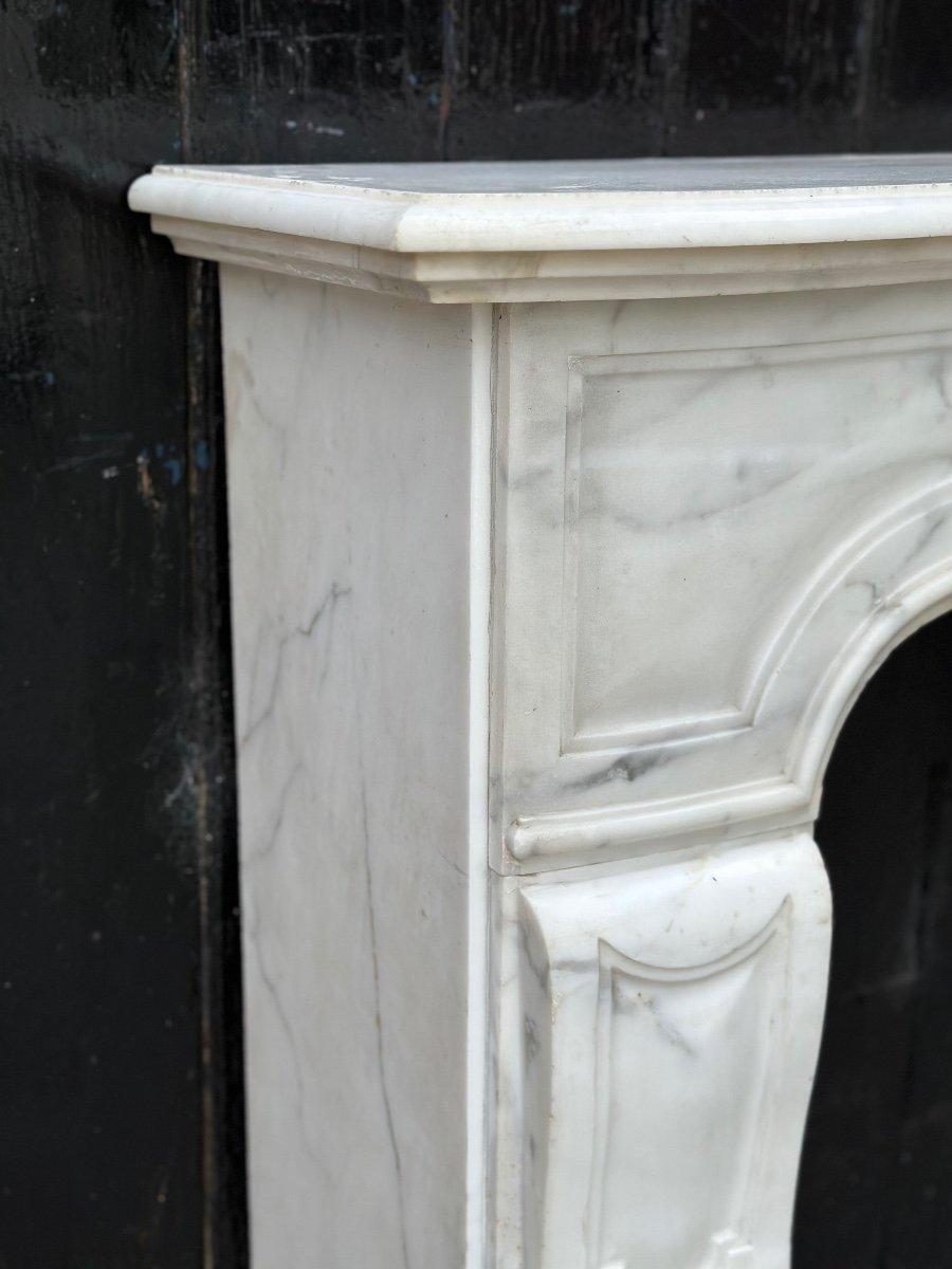Louis XV Style Fireplace In Arabescato Marble XIXth Century For Sale 2