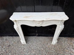 Louis XV style fireplace in Calacatta marble, circa 1900
