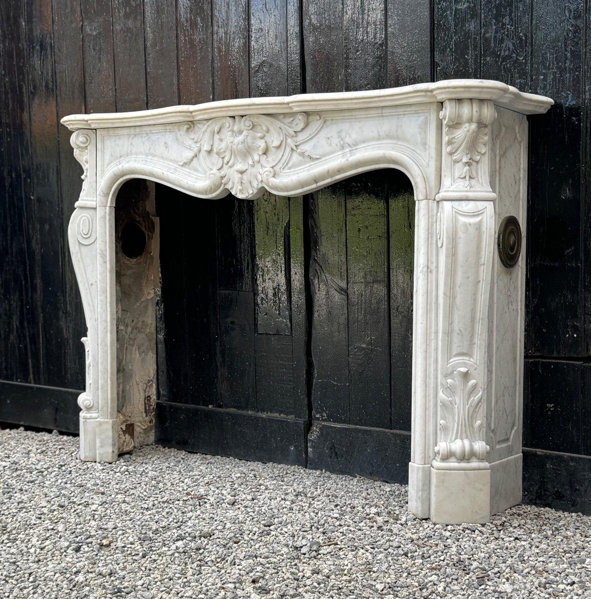 Louis XV Style Fireplace In Carrara Marble Circa 1880 For Sale 8