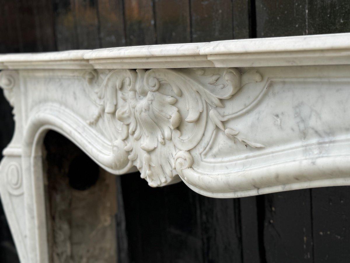 Louis XV Style Fireplace In Carrara Marble Circa 1880 For Sale 1