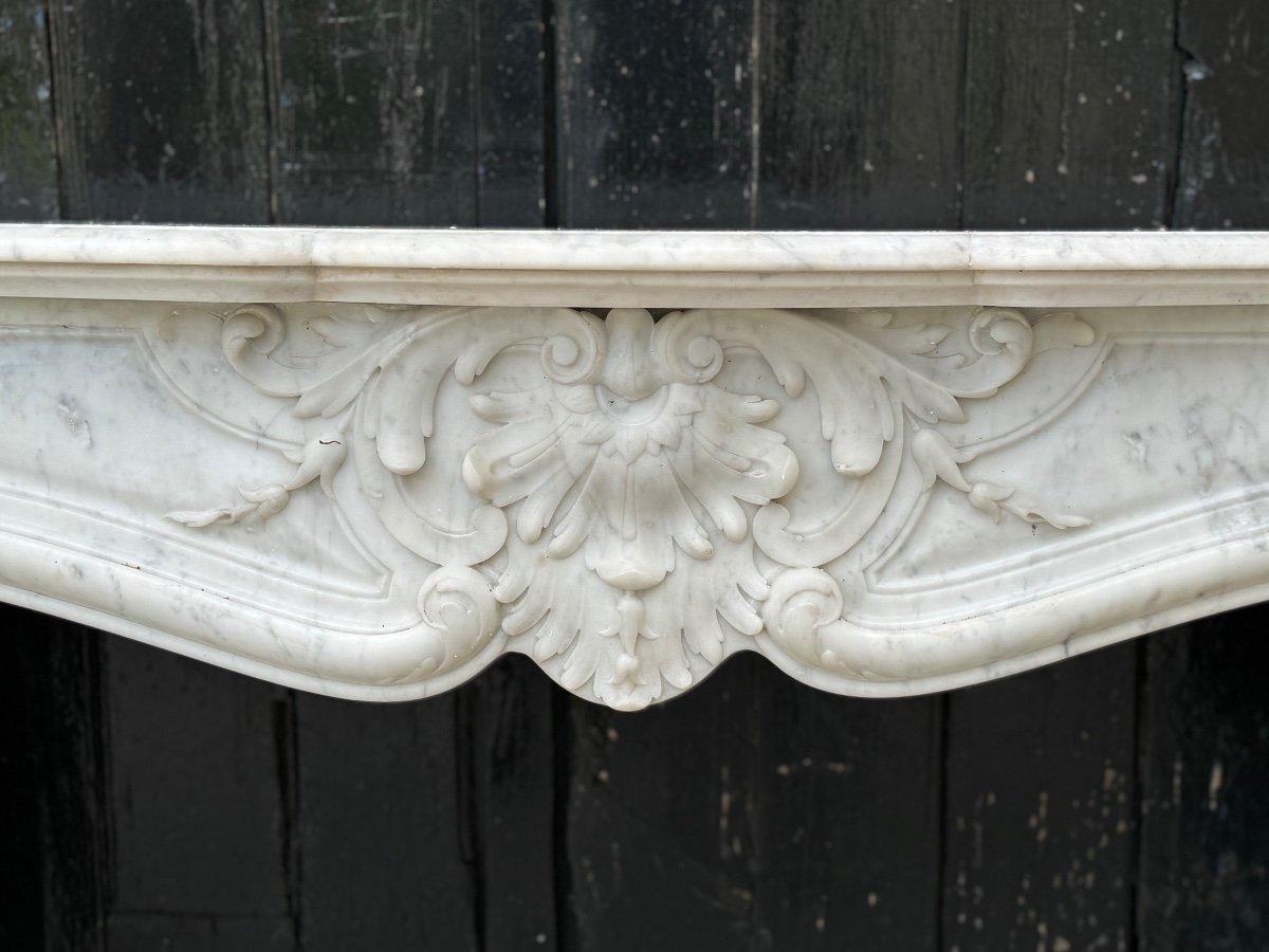 Louis XV Style Fireplace In Carrara Marble Circa 1880 For Sale 2