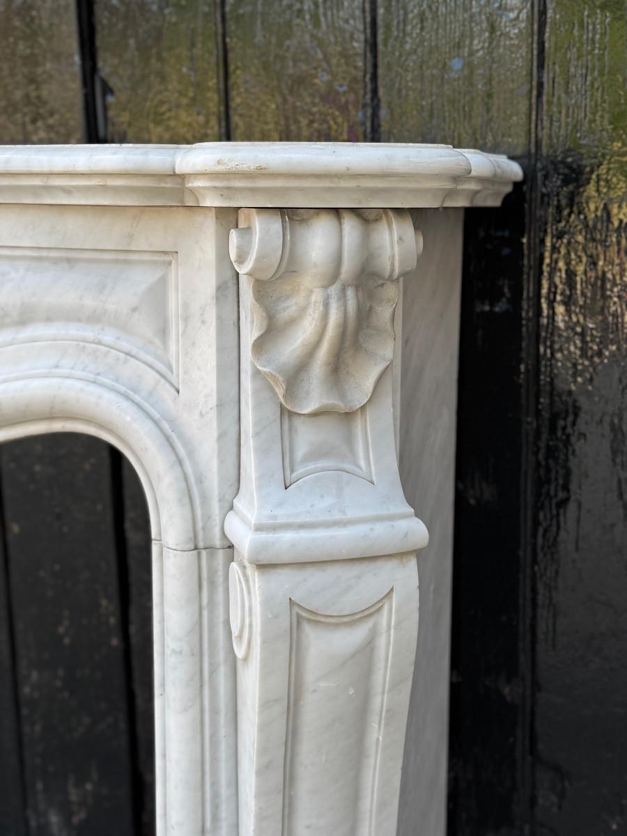 Louis XV style fireplace in Carrara marble, circa 1880 (Marmor) im Angebot