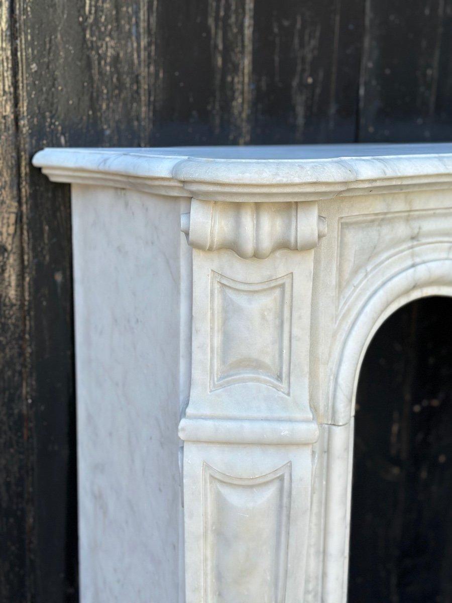 Louis XV Style Fireplace In Carrara Marble, circa 1880 For Sale 2