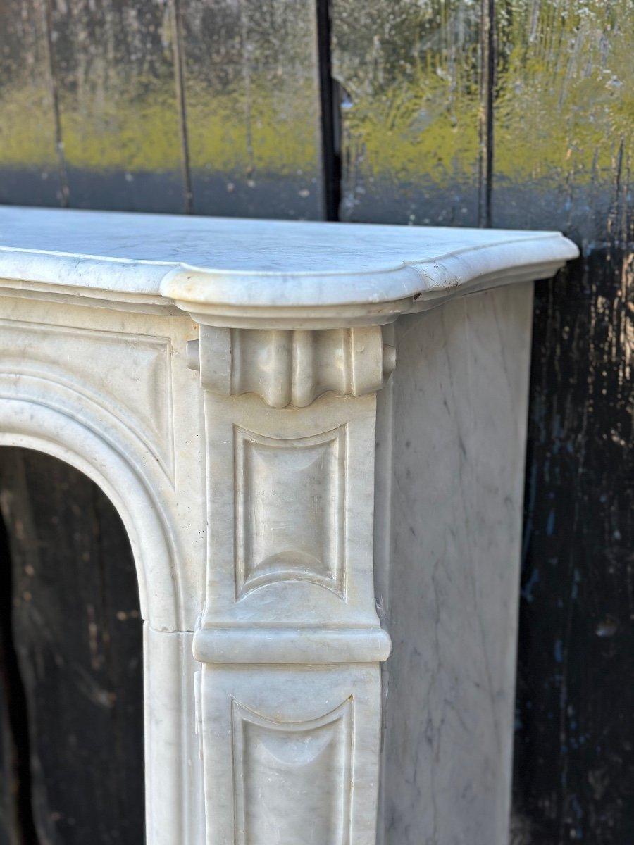Louis XV Style Fireplace In Carrara Marble, circa 1880 For Sale 3
