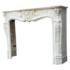 Louis XV-style fireplace in Carrara marble, circa 1880