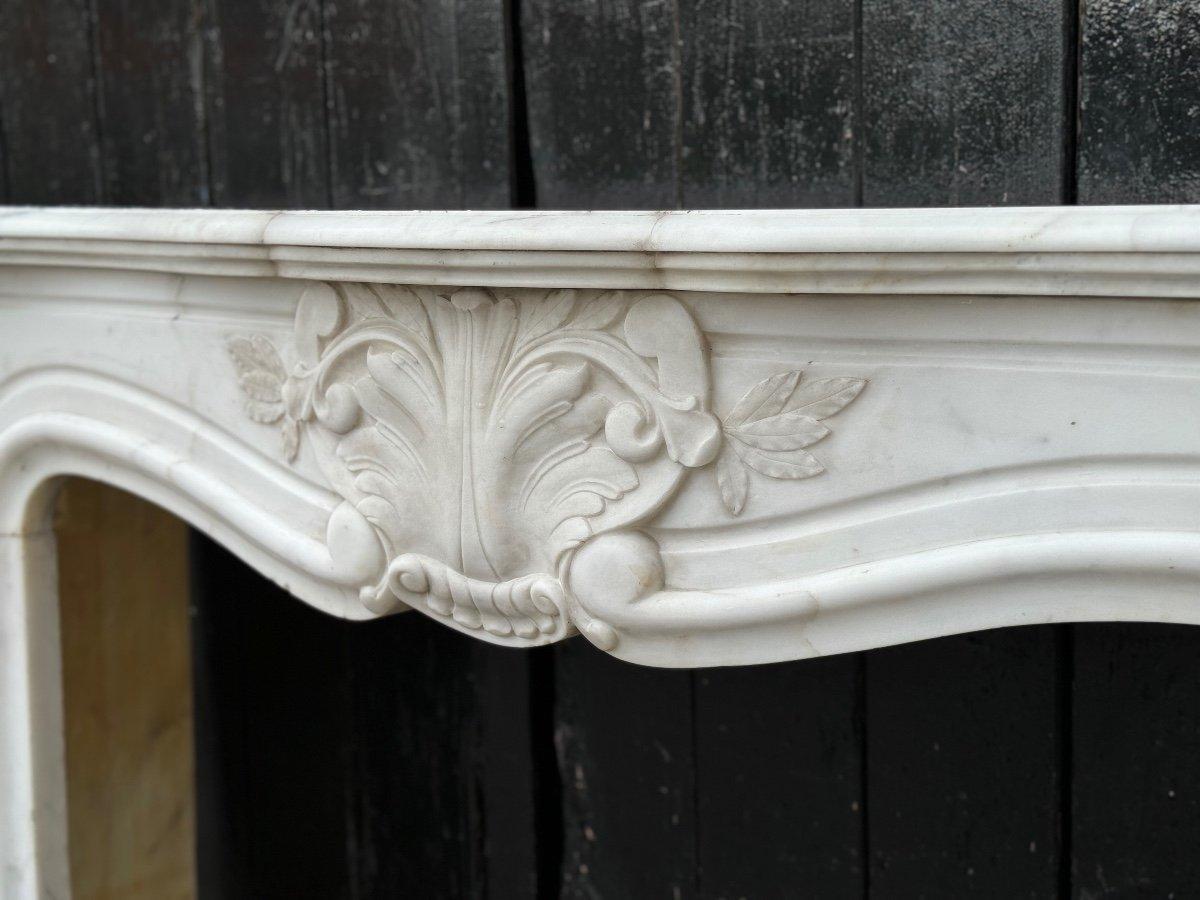 Louis XV Style Fireplace In Carrara Marble Circa 1900 For Sale 6