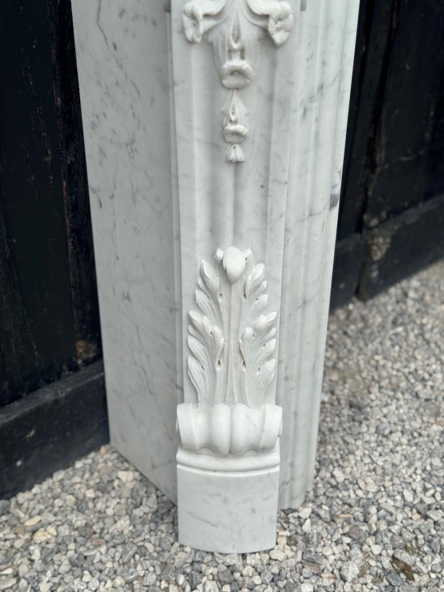 19th Century Louis XV style fireplace in Carrara marble, circa 1980 For Sale