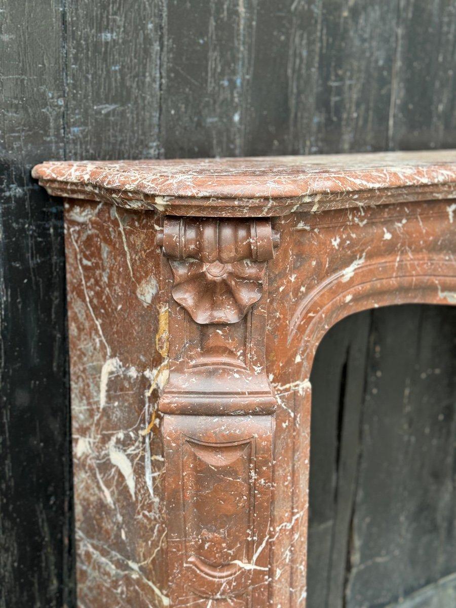 Cheminée de style Louis XV en marbre Rance, vers 1880 Excellent état - En vente à Honnelles, WHT