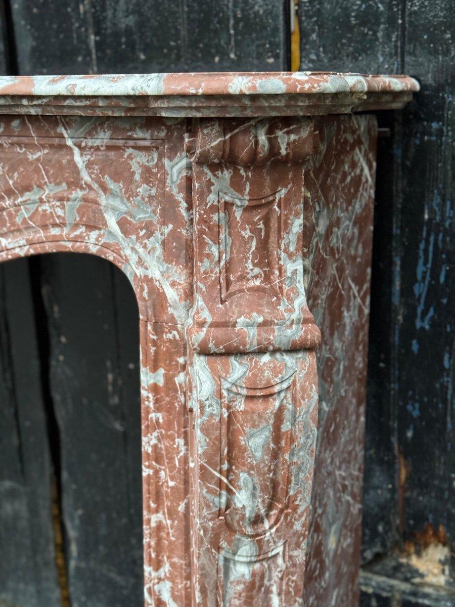 Louis XV Style Fireplace In Rance Marble Circa 1900 In Excellent Condition For Sale In Honnelles, WHT