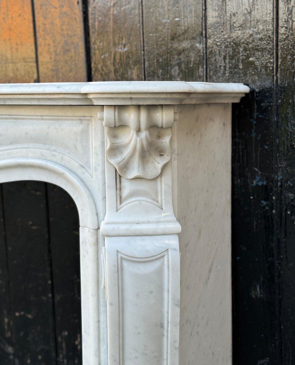 19th Century Louis XV Style Fireplace In White Carrara Marble Circa 1880 For Sale
