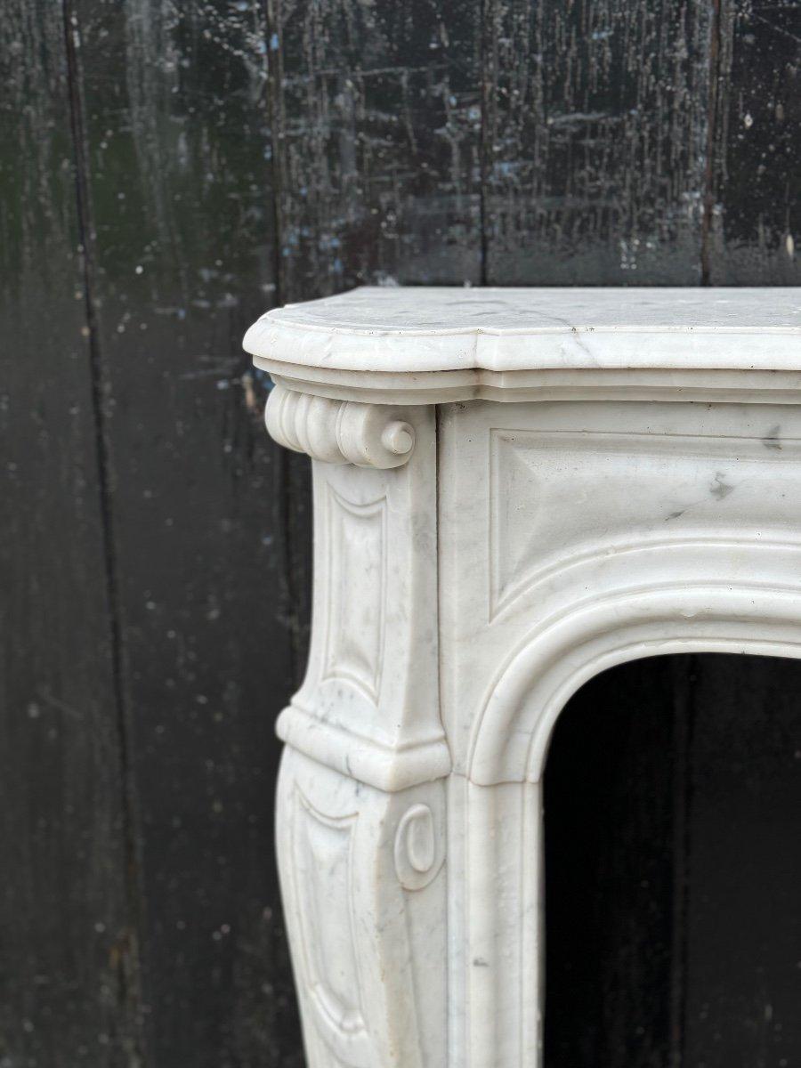 Louis XV Style Fireplace In White Carrara Marble Circa 1880 For Sale 1
