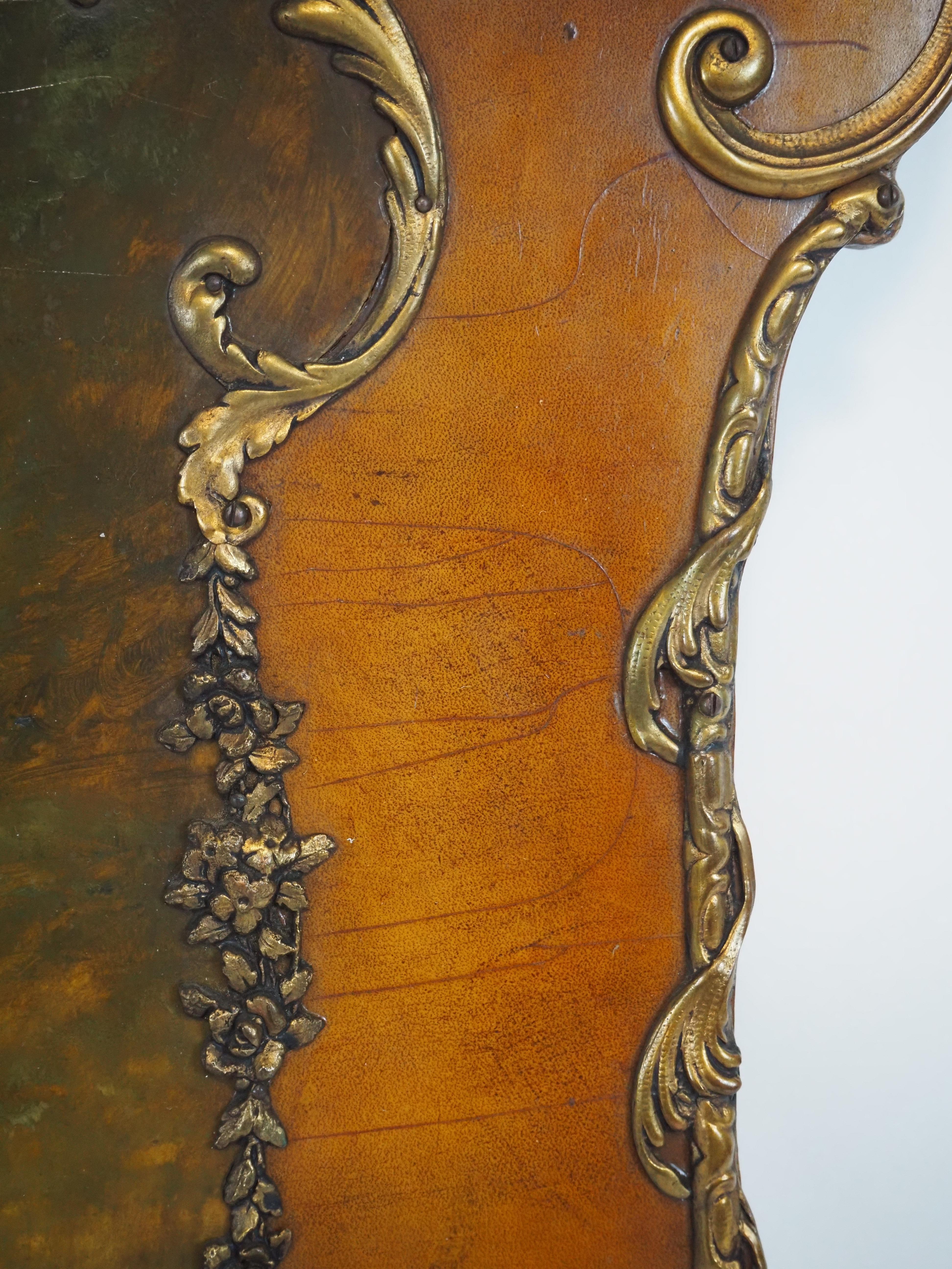 Paravento pieghevole in stile Luigi XV decorato con scene di caccia, tasche per le lettere in vendita 6
