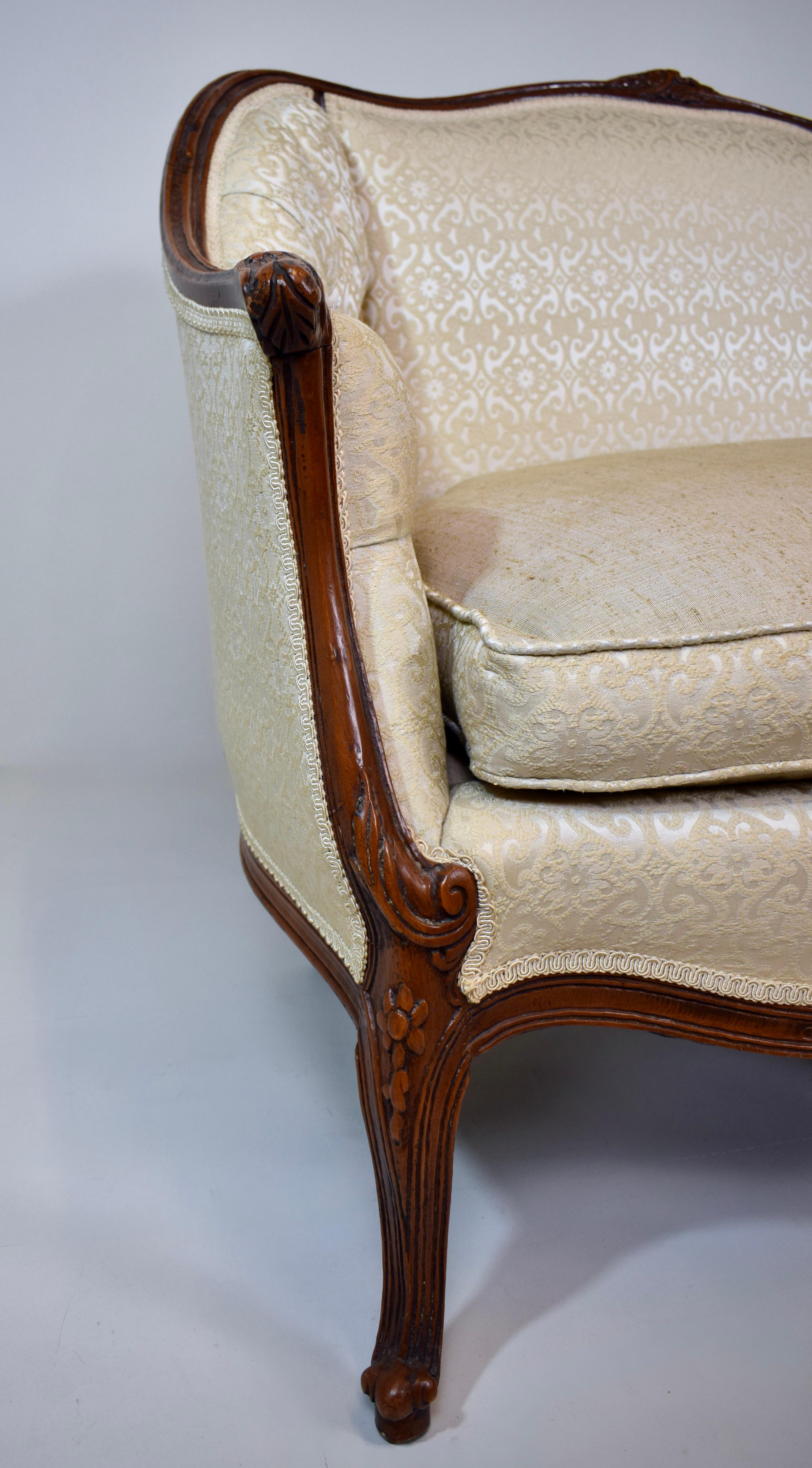Louis XV Style French Canape Loveseat in vendita 3