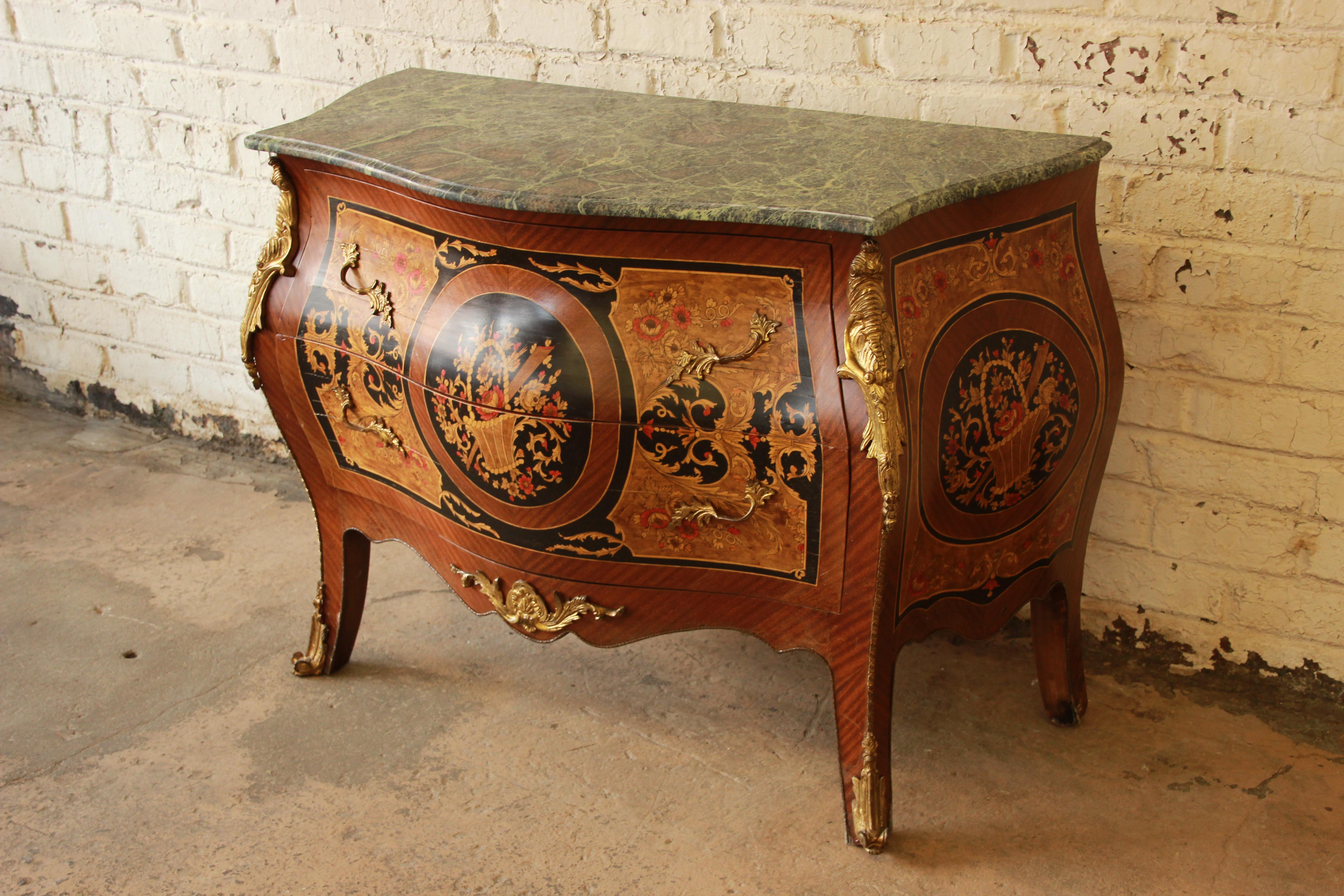 Louis XV Style French Commode in the Manner of Jean-François Oeben In Good Condition In South Bend, IN