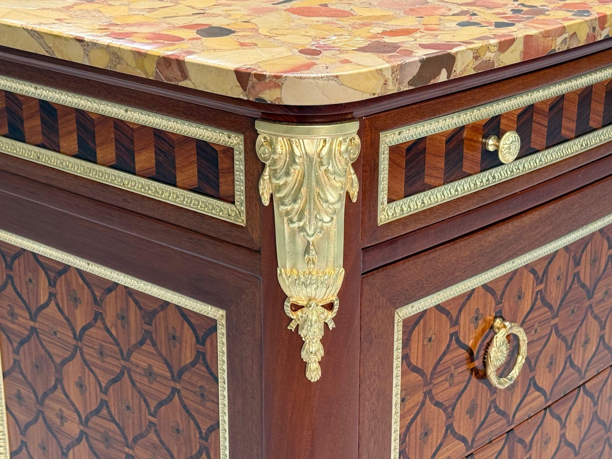 Commode francese in stile Luigi XV, intarsio in legno di Re, bronzo, Francia, XIX sec. in vendita 4