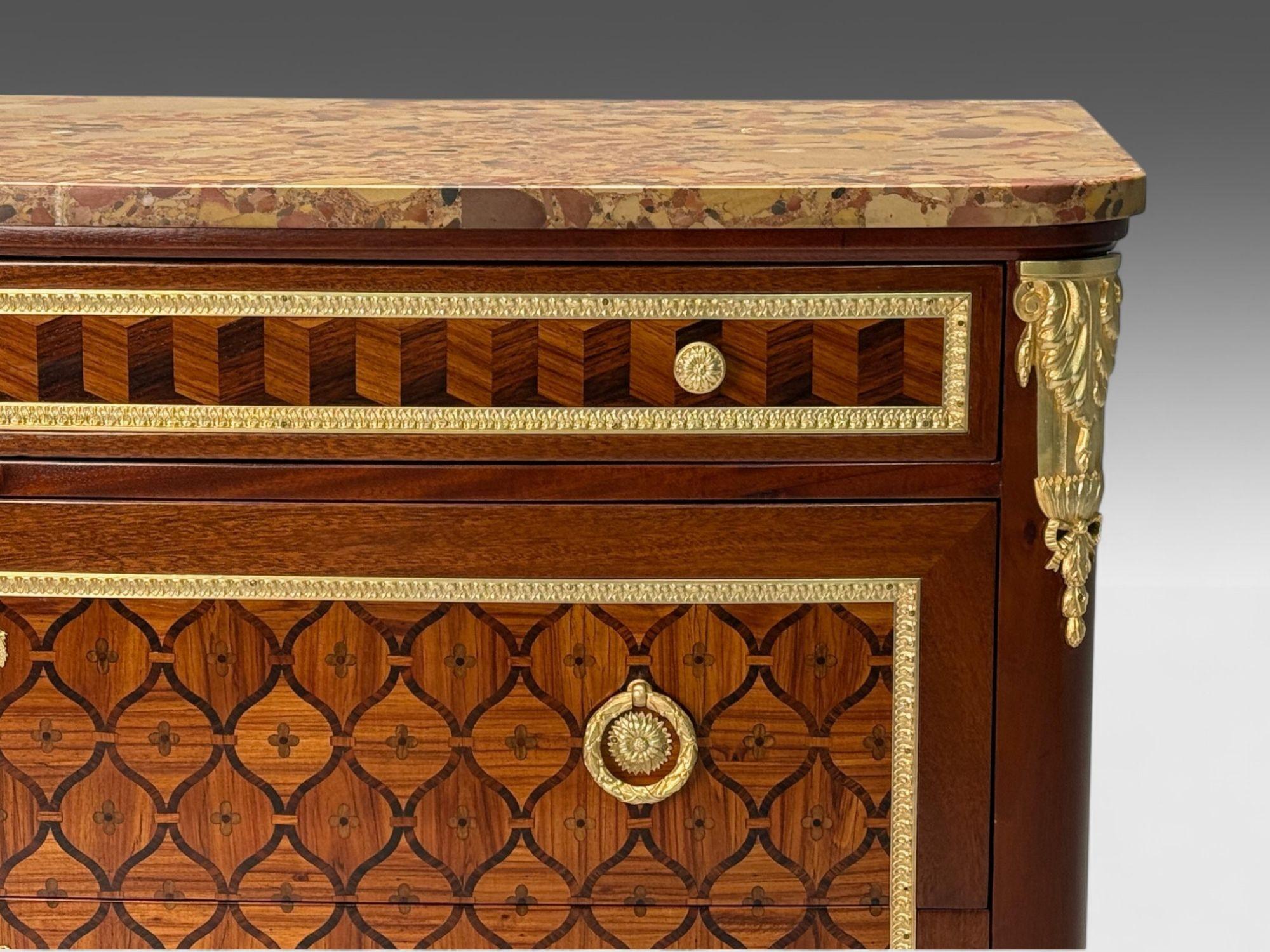 XIX secolo Commode francese in stile Luigi XV, intarsio in legno di Re, bronzo, Francia, XIX sec. in vendita