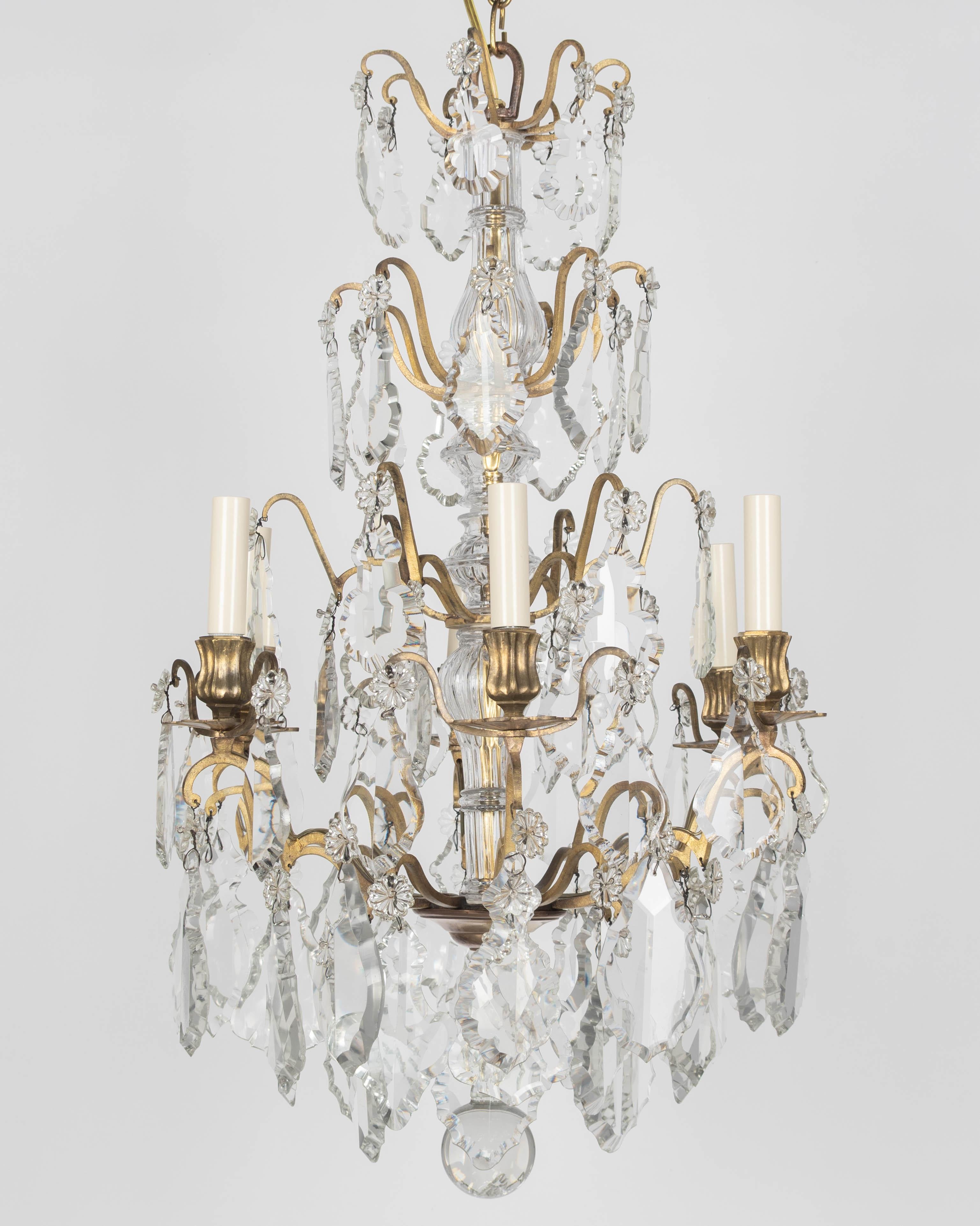 Français Lustre en cristal français de style Louis XV en vente
