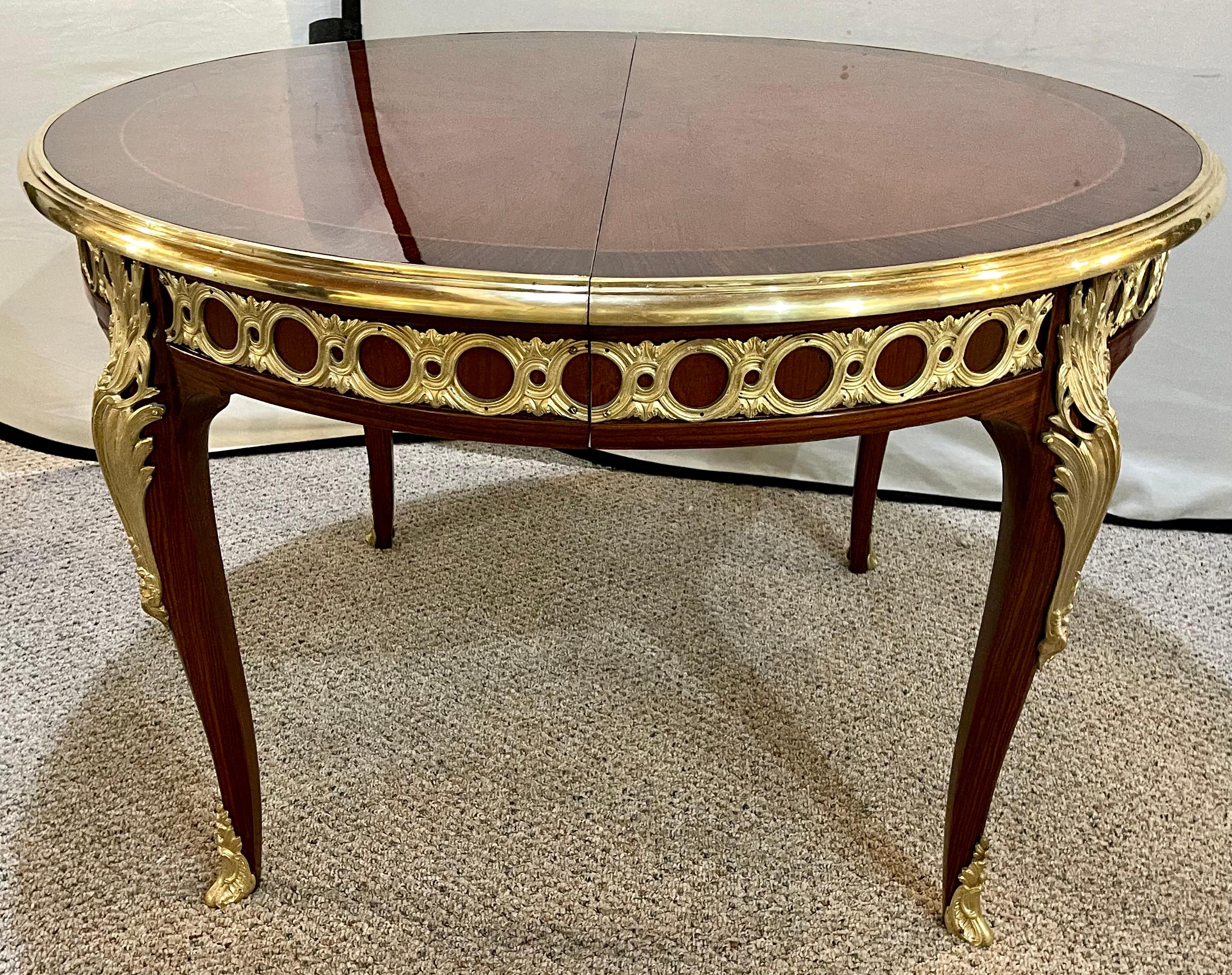 Louis XV Style French Dining Table, Bronze Mounted Starburst Top, Refinished In Good Condition In Stamford, CT