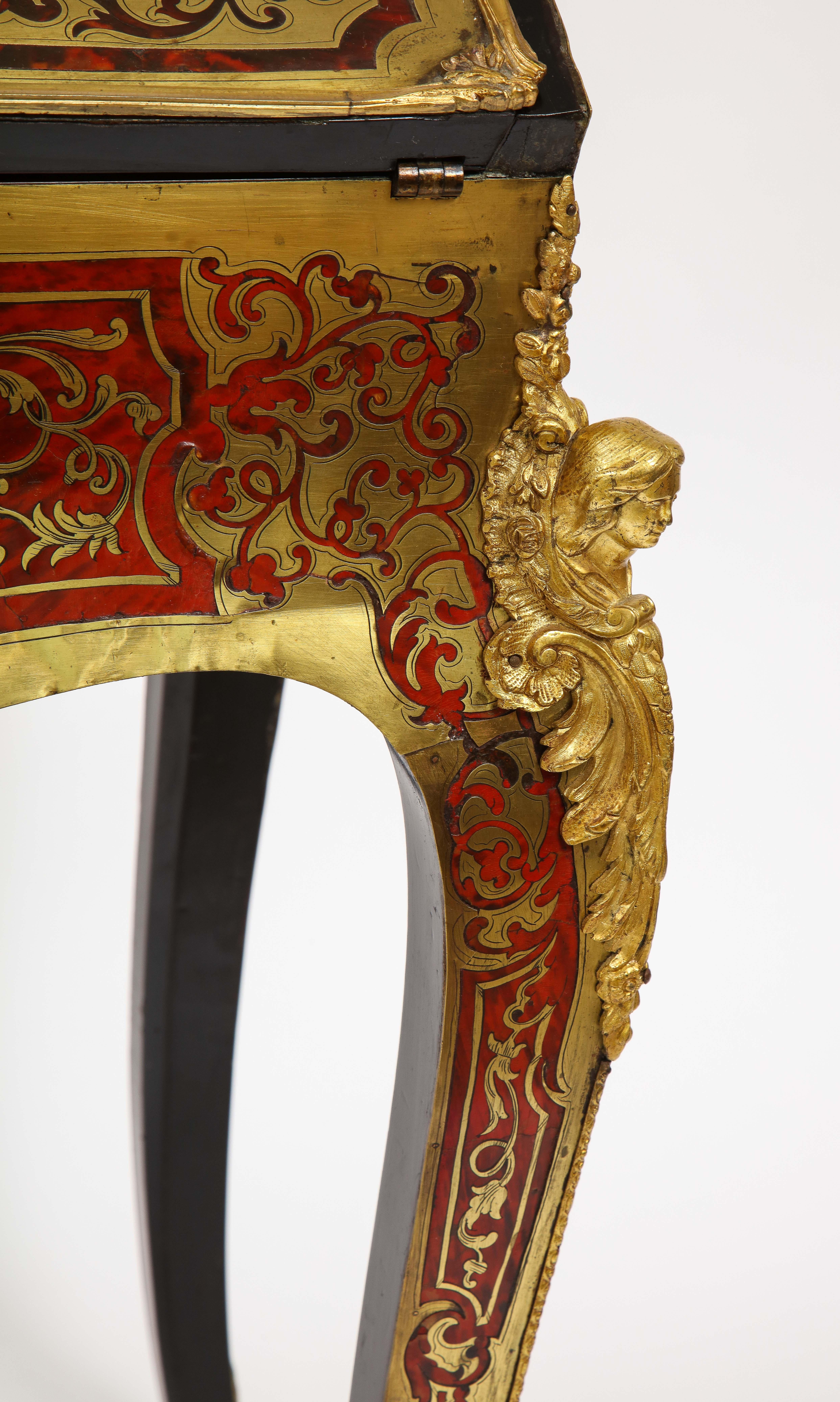 Schreibtisch oder Schrank aus Bronze mit Intarsien aus Boulle im Louis XV.-Stil im Angebot 8
