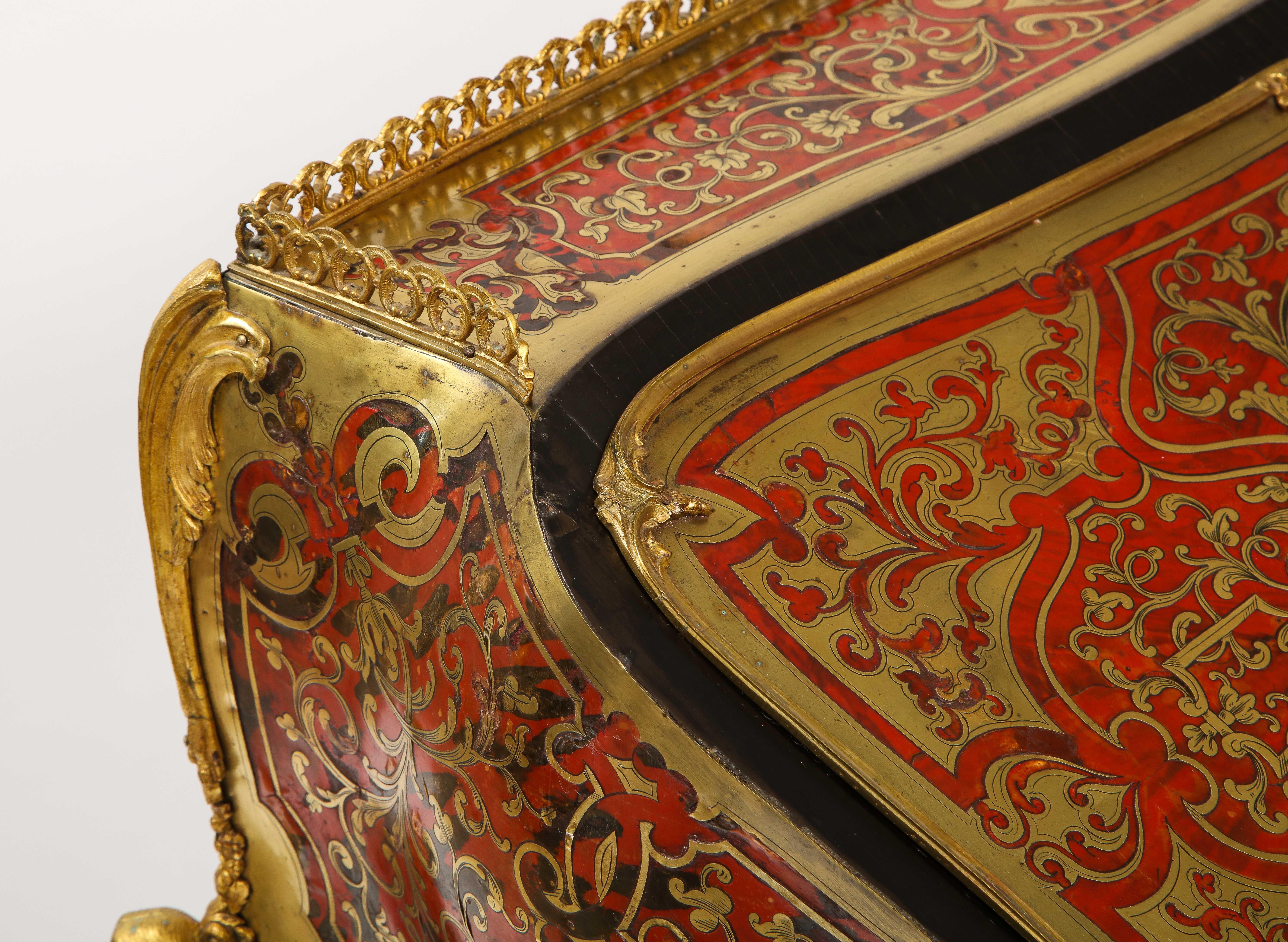 Schreibtisch oder Schrank aus Bronze mit Intarsien aus Boulle im Louis XV.-Stil im Angebot 2