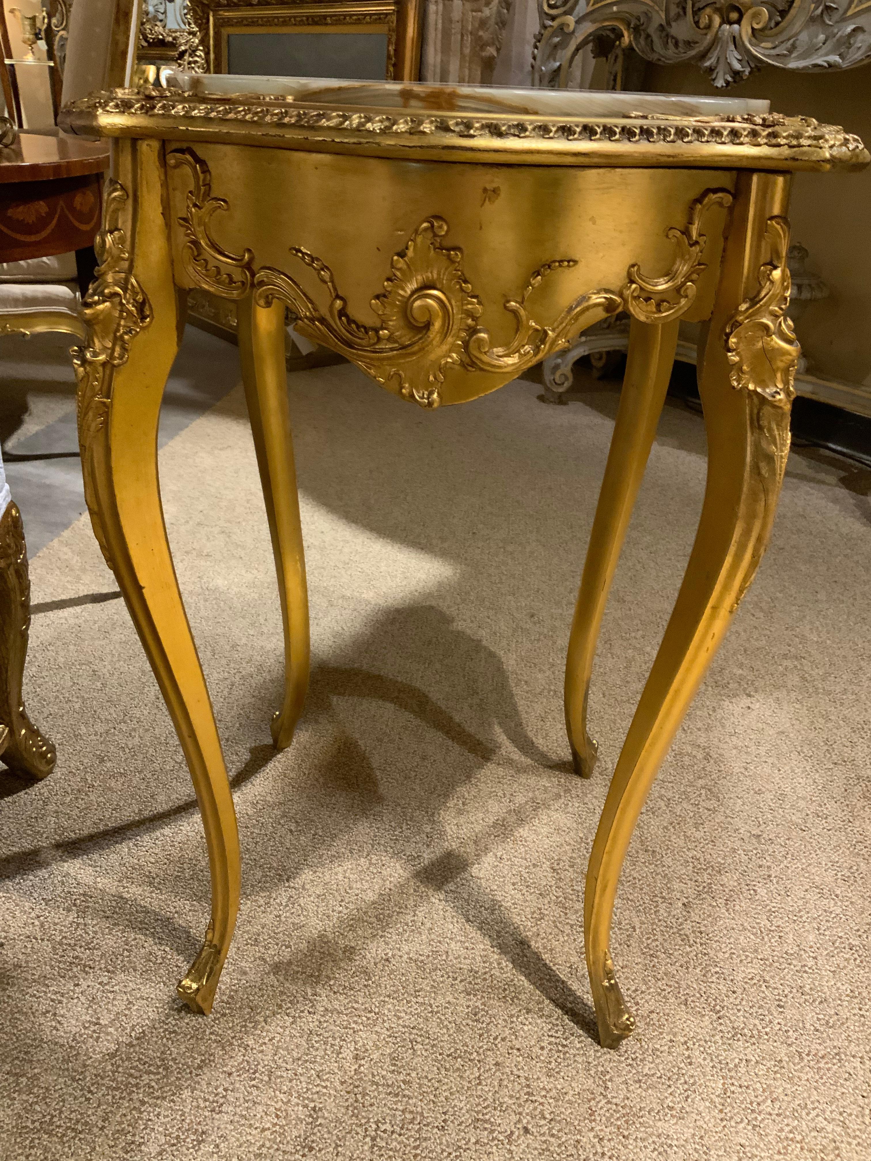 Louis XV-Style French giltwood occasional table/pedestal with alabaster top For Sale 2
