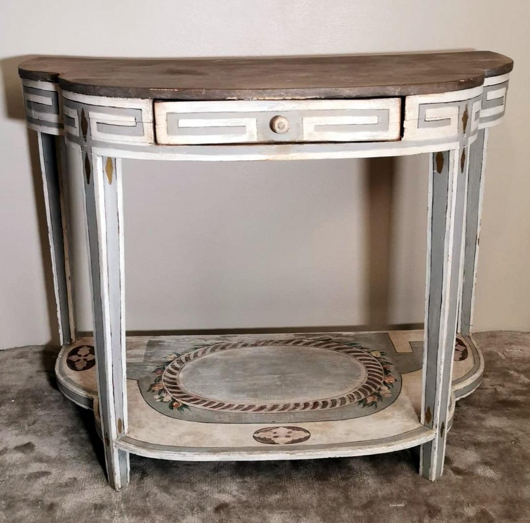 Louis XV Style French Wood Console Table with White Matte Lacquer Finish In Good Condition For Sale In Prato, Tuscany