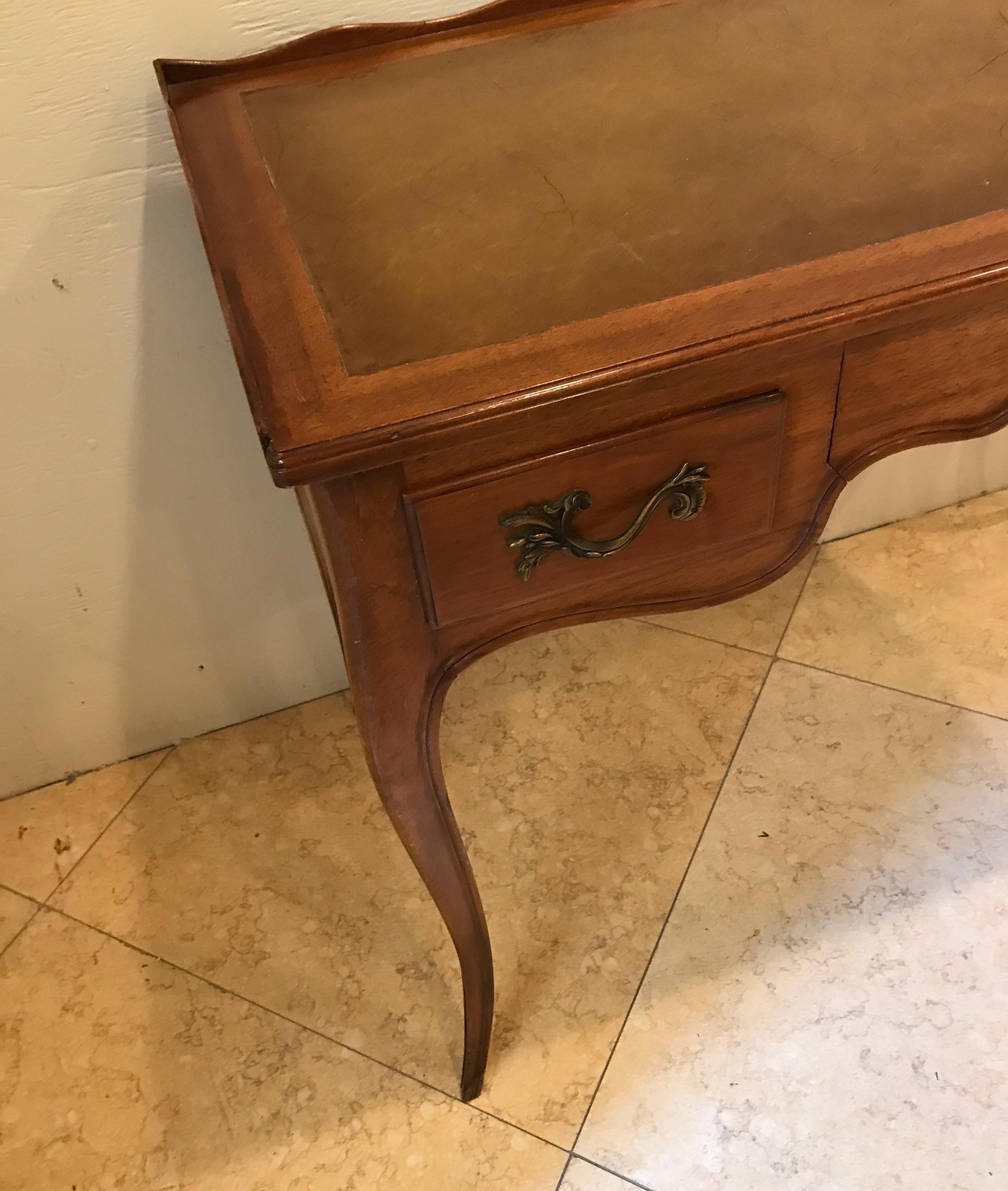 Louis XV Style French Writing Desk In Good Condition In West Palm Beach, FL