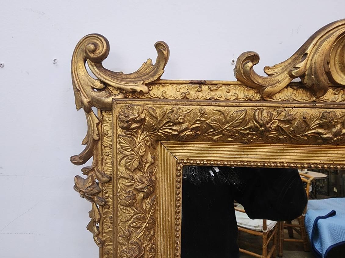 Louis XV Style Gilded Mirror In Good Condition For Sale In Dallas, TX