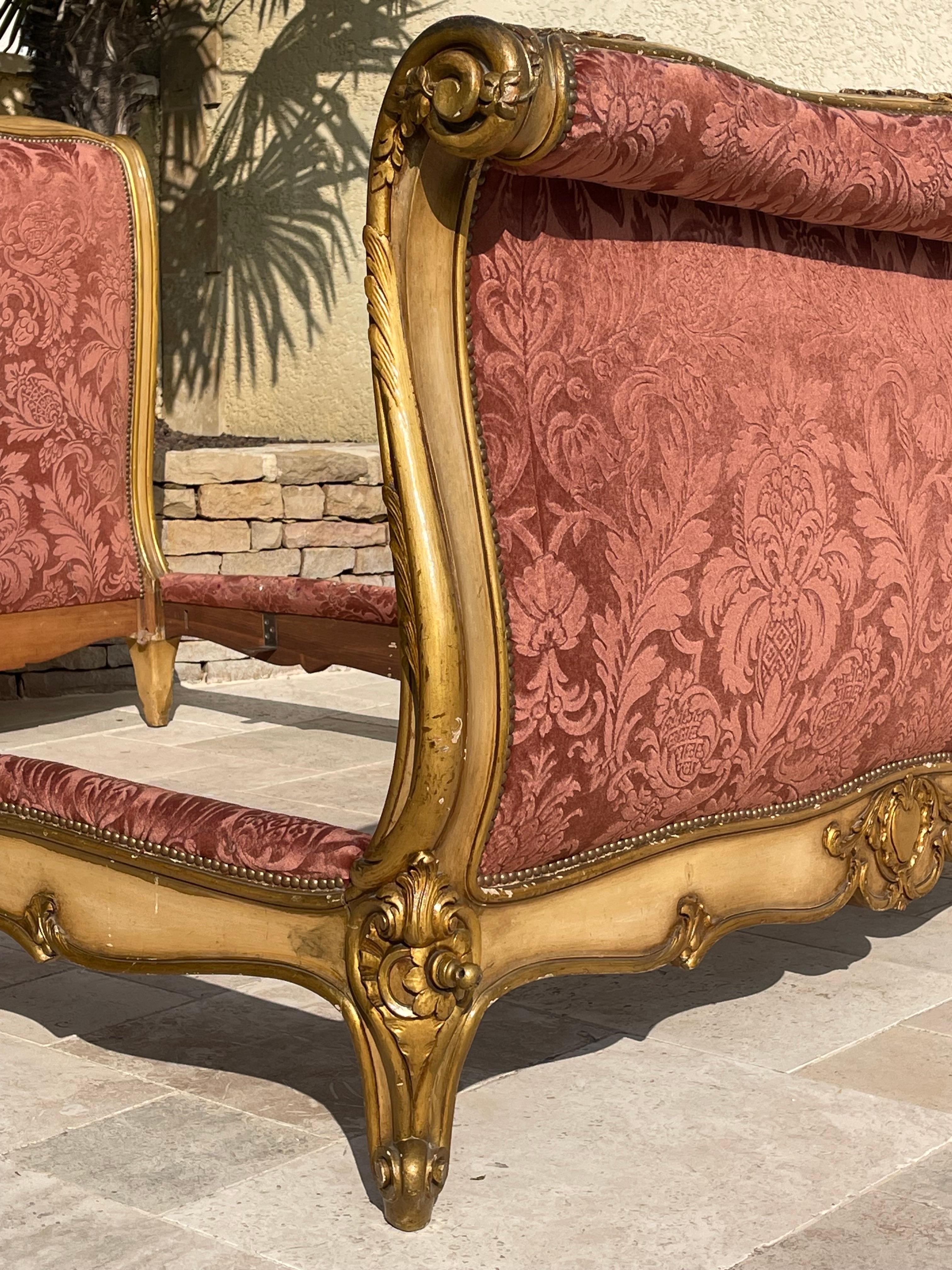 Louis XV Stil Vergoldetes Wood Bett im Angebot 5