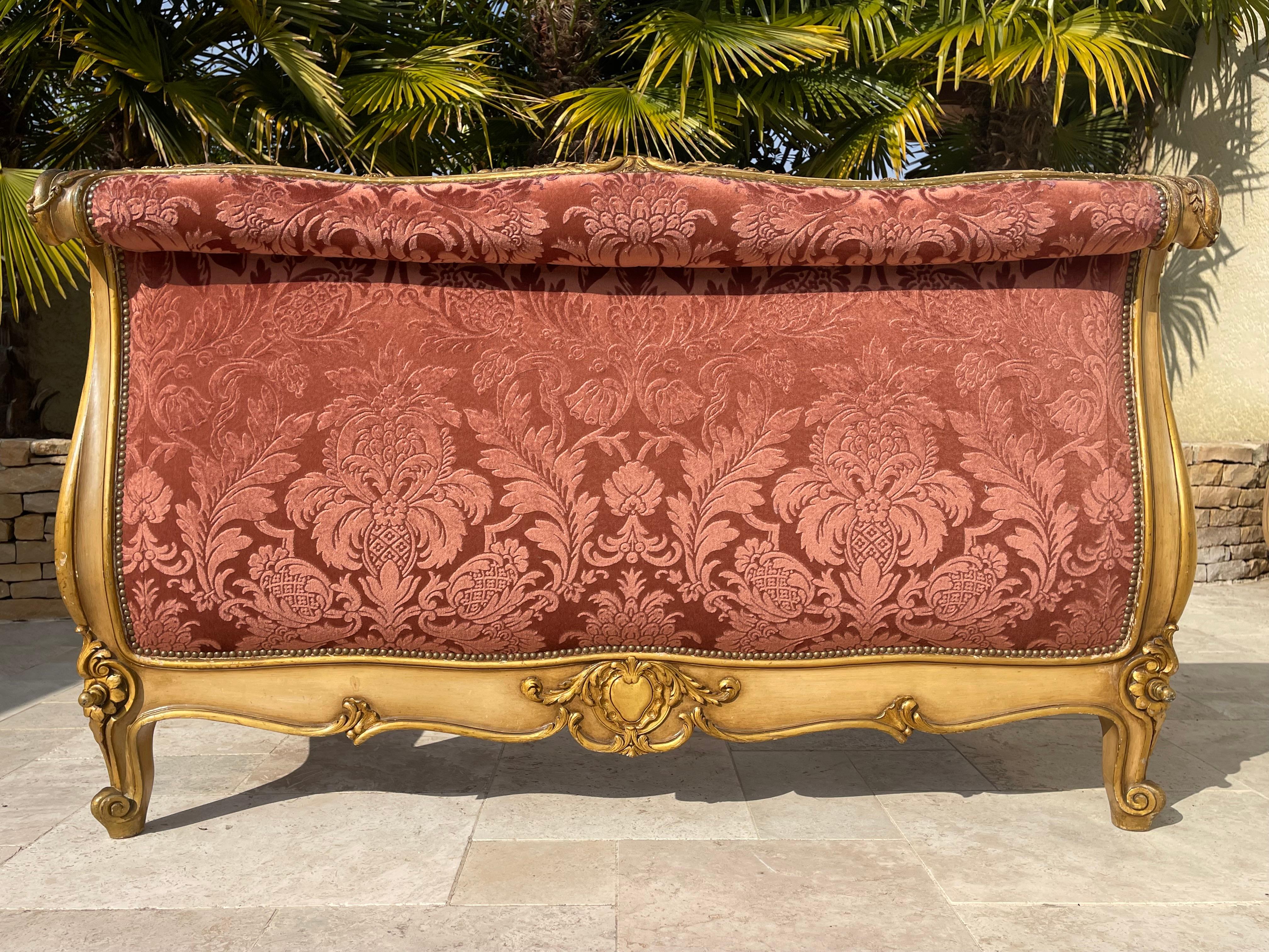 Louis XV Stil Vergoldetes Wood Bett (Stoff) im Angebot