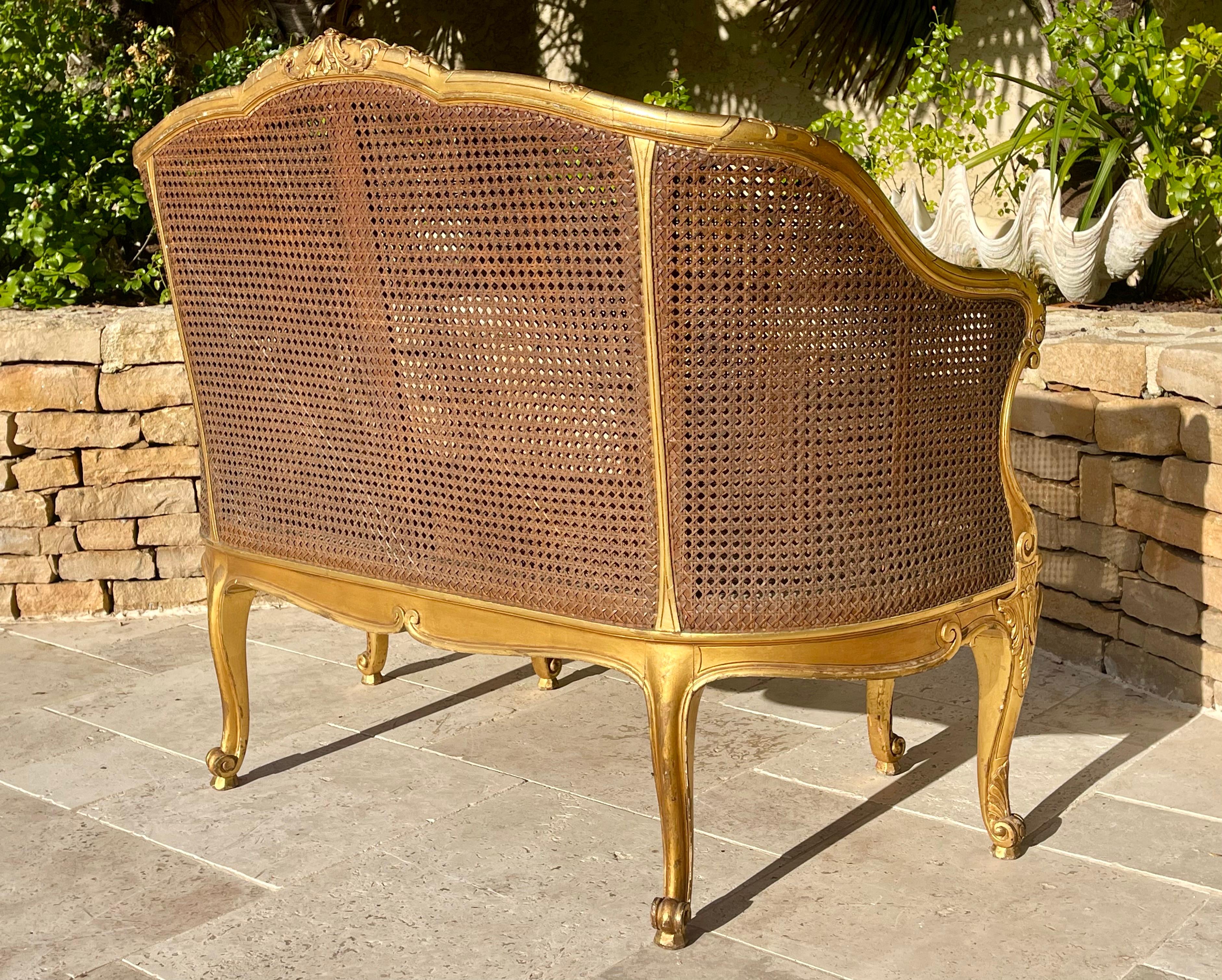 Louis XV Style Gilded Wood Bench en vente 4